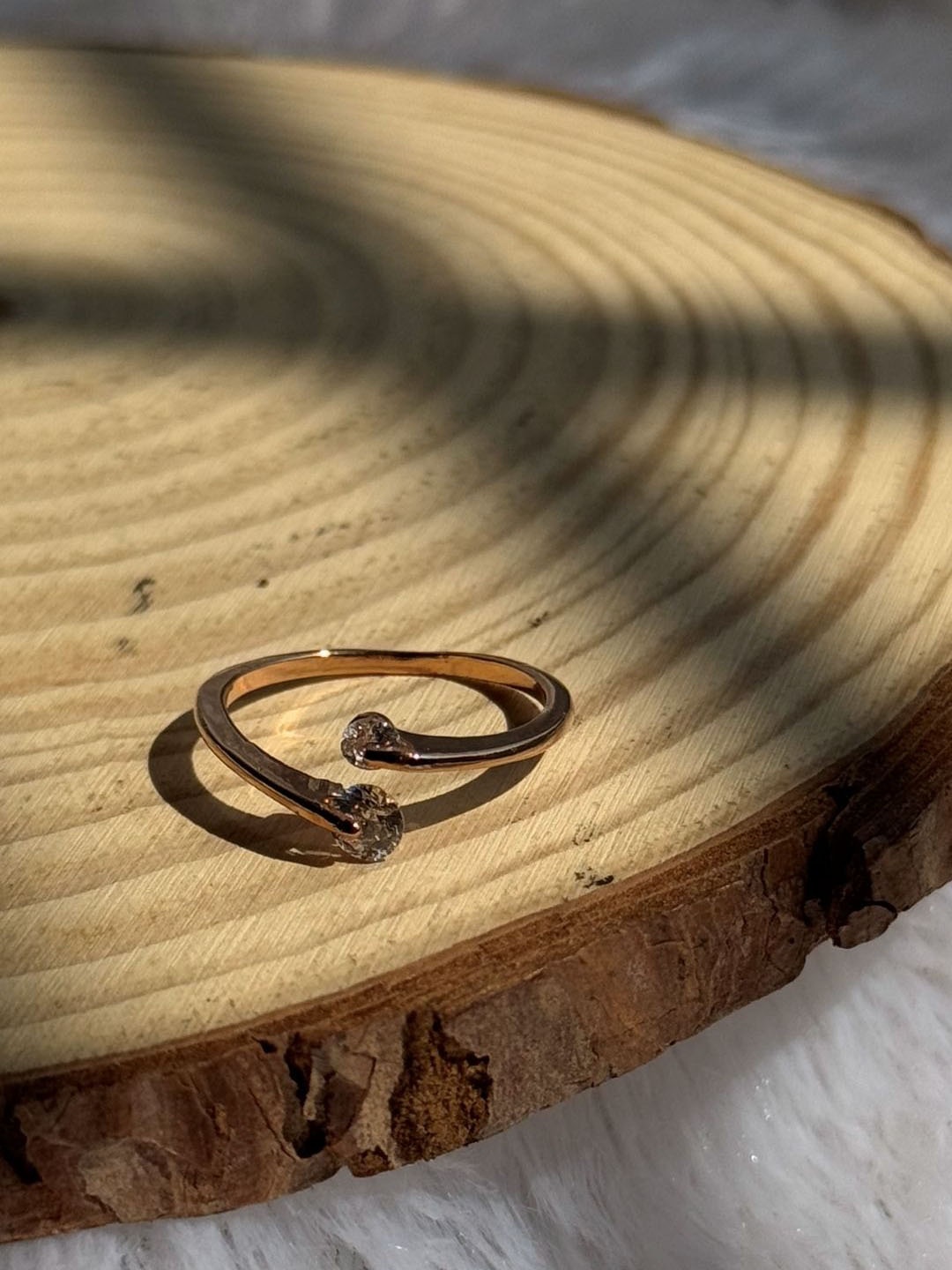 

The Jewellery Tale Rose Gold-Plated OverlappingFinger Ring