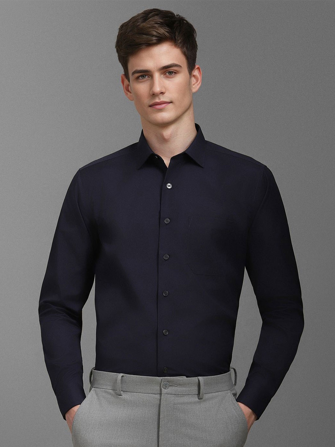 

Louis Philippe Men Slim Fit Opaque Formal Shirt, Navy blue