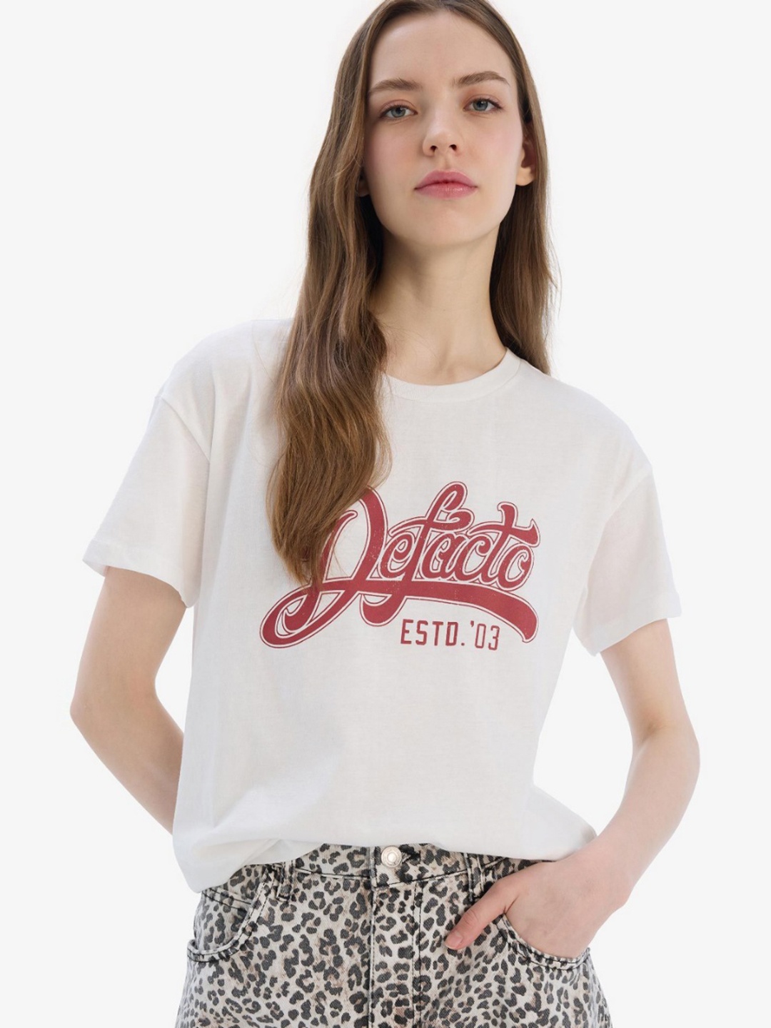 

DeFacto Women Typography Printed Applique T-shirt, Na