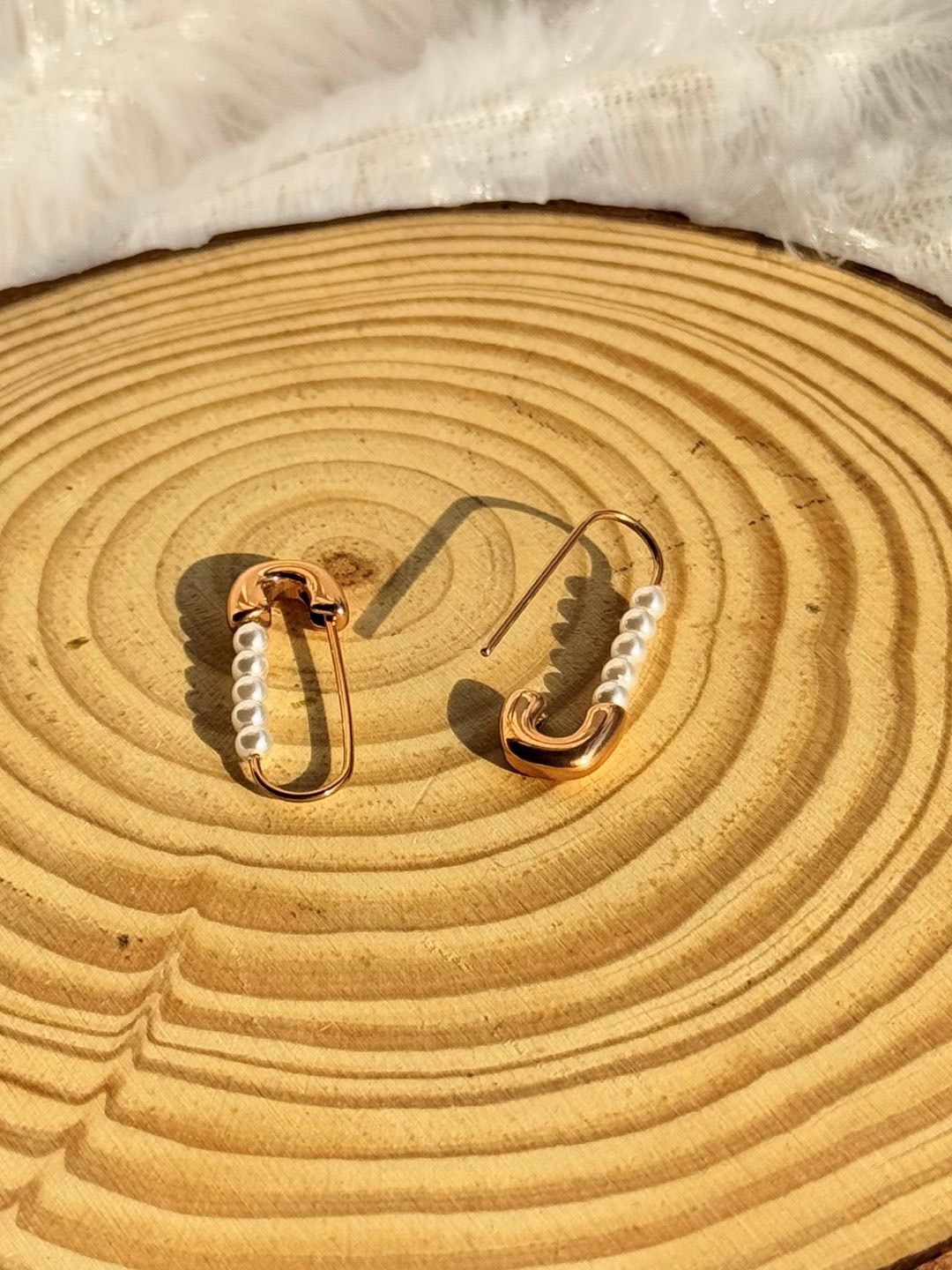 

The Jewellery Tale Contemporary Hoop Earrings, Rose gold