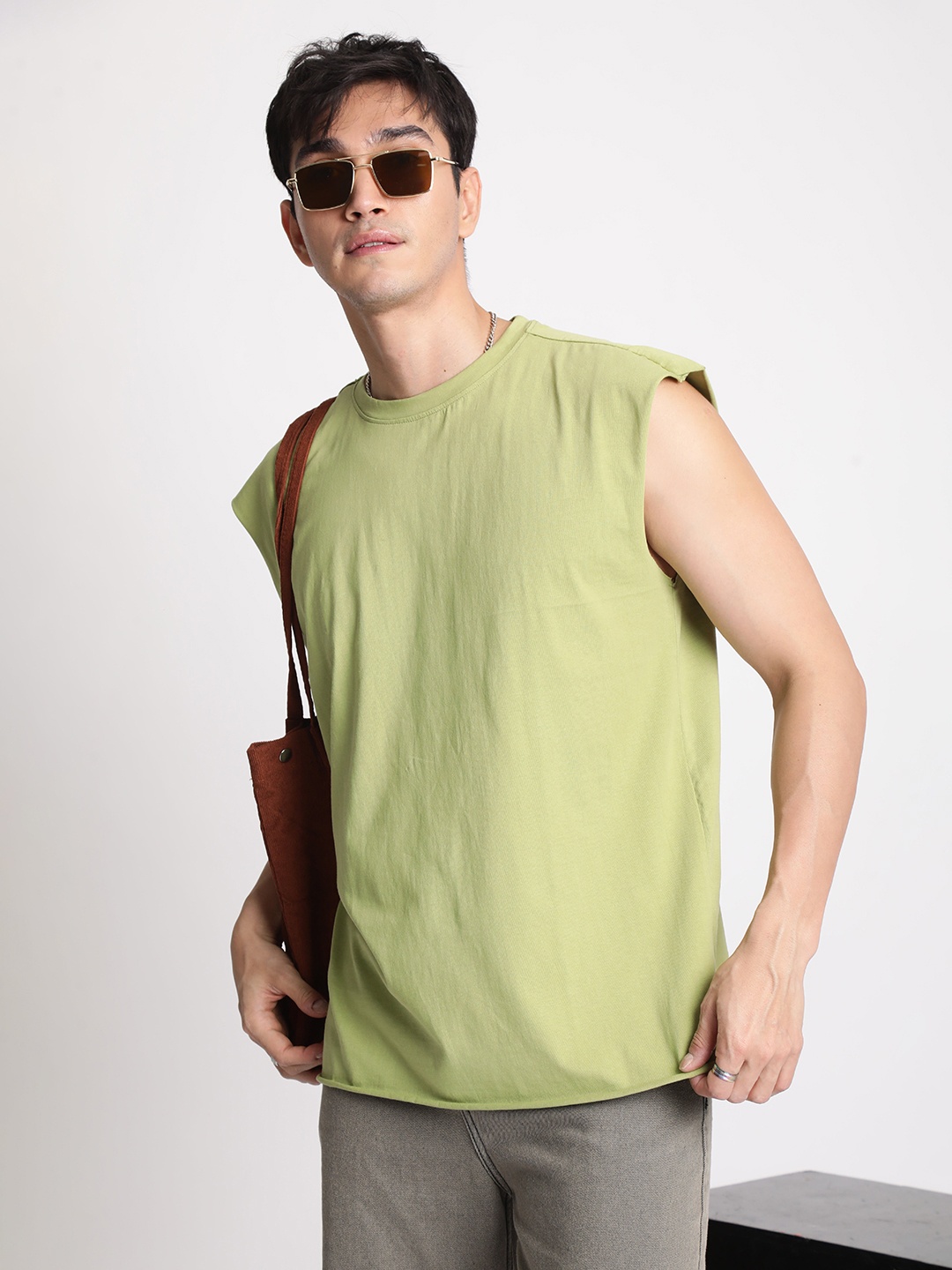 

Bene Kleed Men Extended Sleeves Pockets T-shirt, Green
