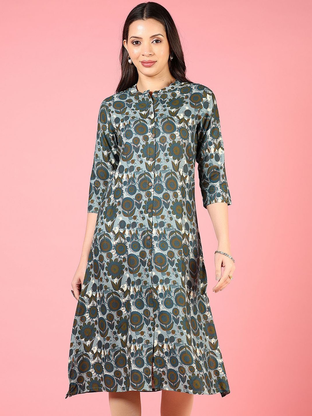 

V-Mart Women Printed Sequinned Kurta, Grey