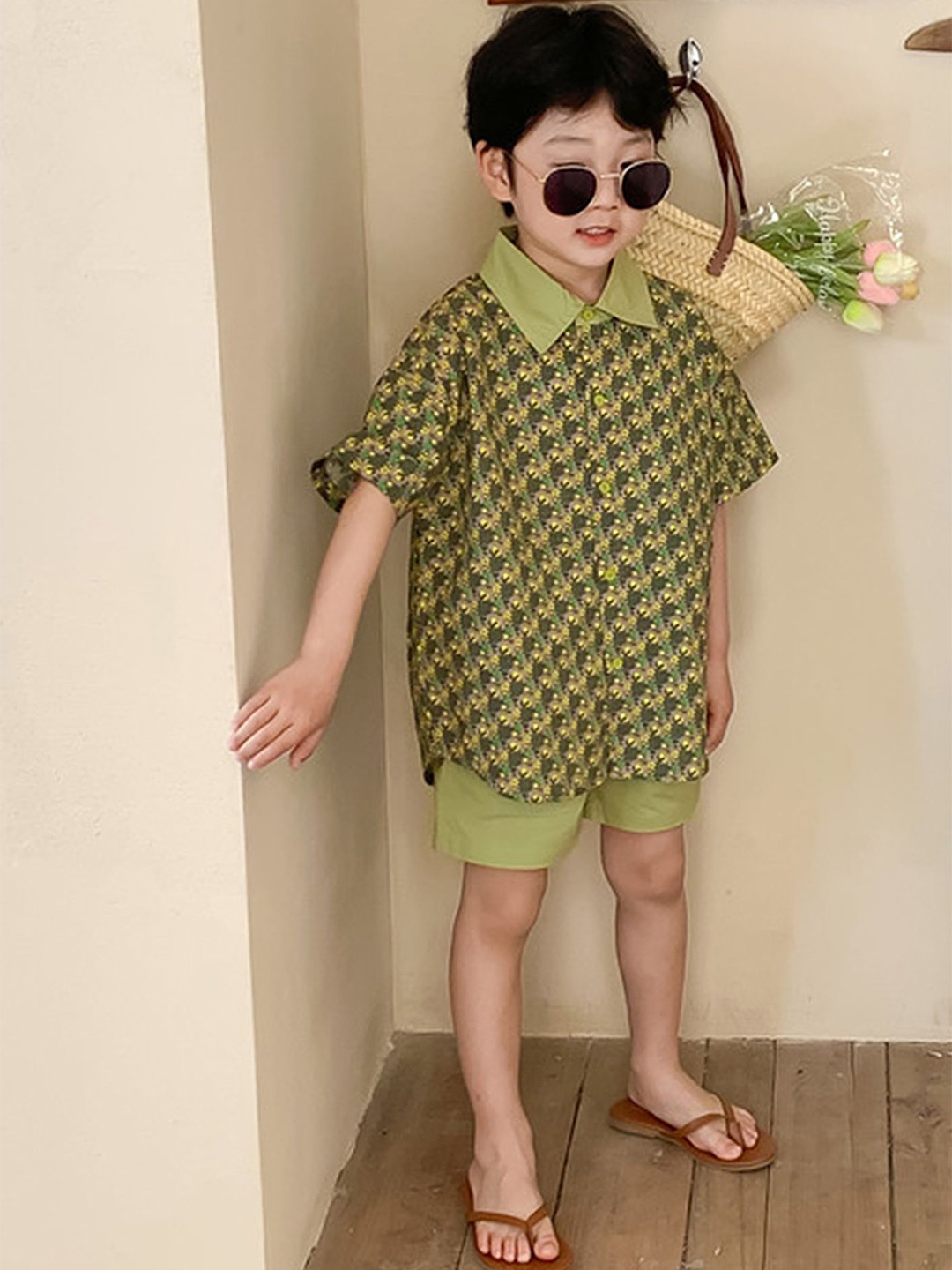 

LULU & SKY Boys Printed T-shirt with Shorts, Green
