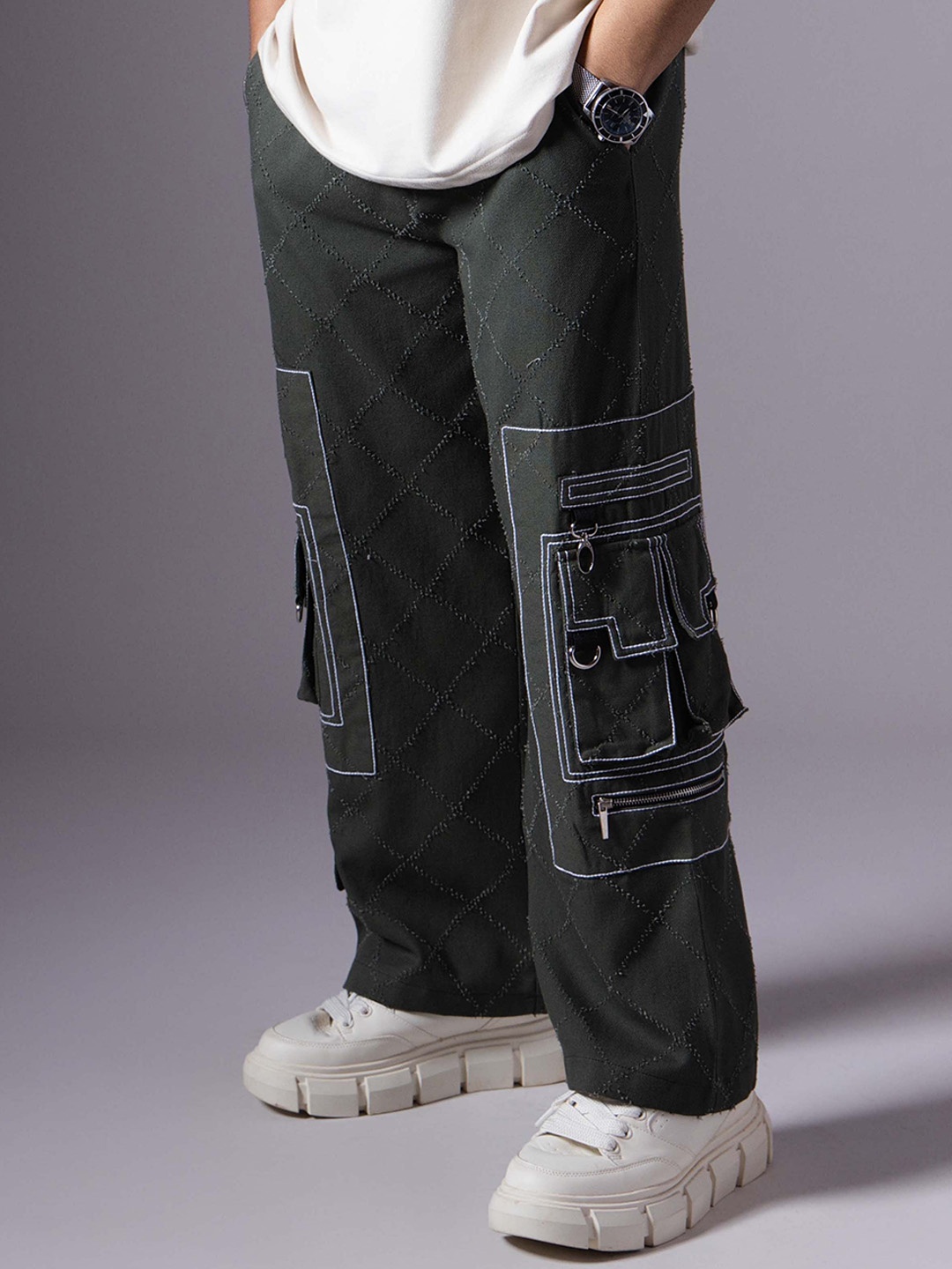 

HOP HEAD Men Loose Straight Fit Slash Knee Jeans, Olive