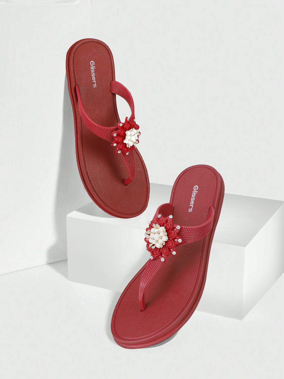 

GLISSERS Women Embellished One Toe Flats, Red