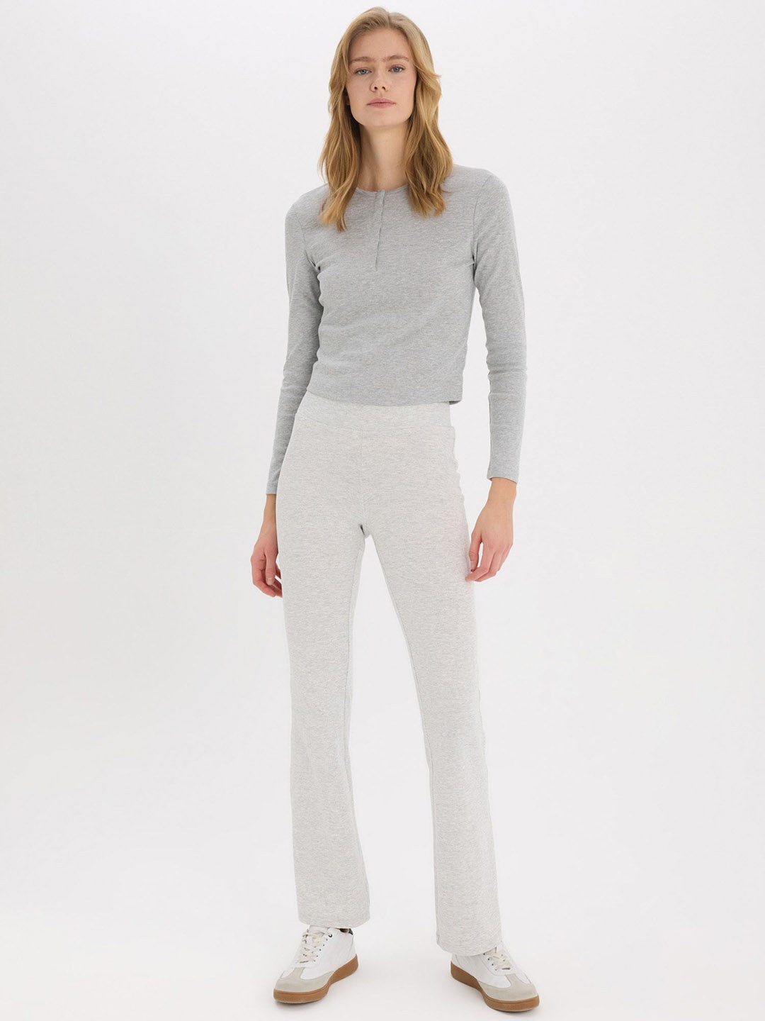 

DeFacto Women Trousers, Na