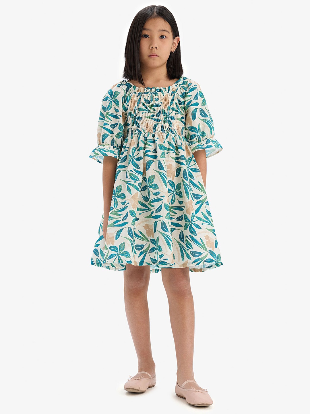 

DeFacto Dress, Na