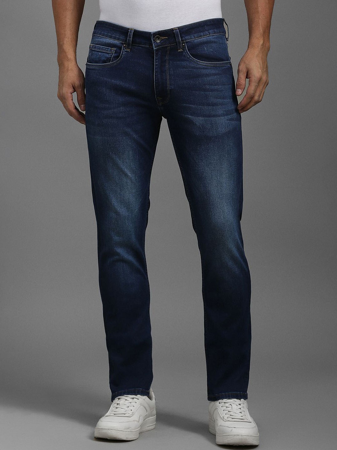 

Louis Philippe Jeans Men Slim Fit Light Fade Jeans, Navy blue
