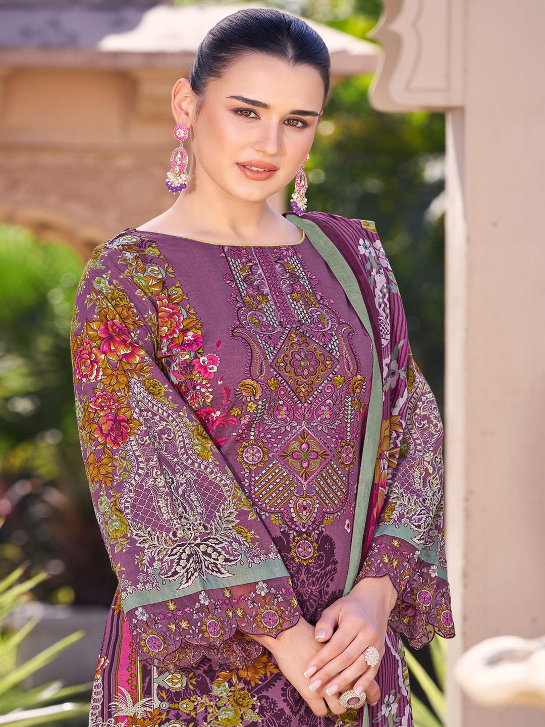 

DRAVINAM Trends Embroidered Pure Cotton Unstitched Dress Material, Purple
