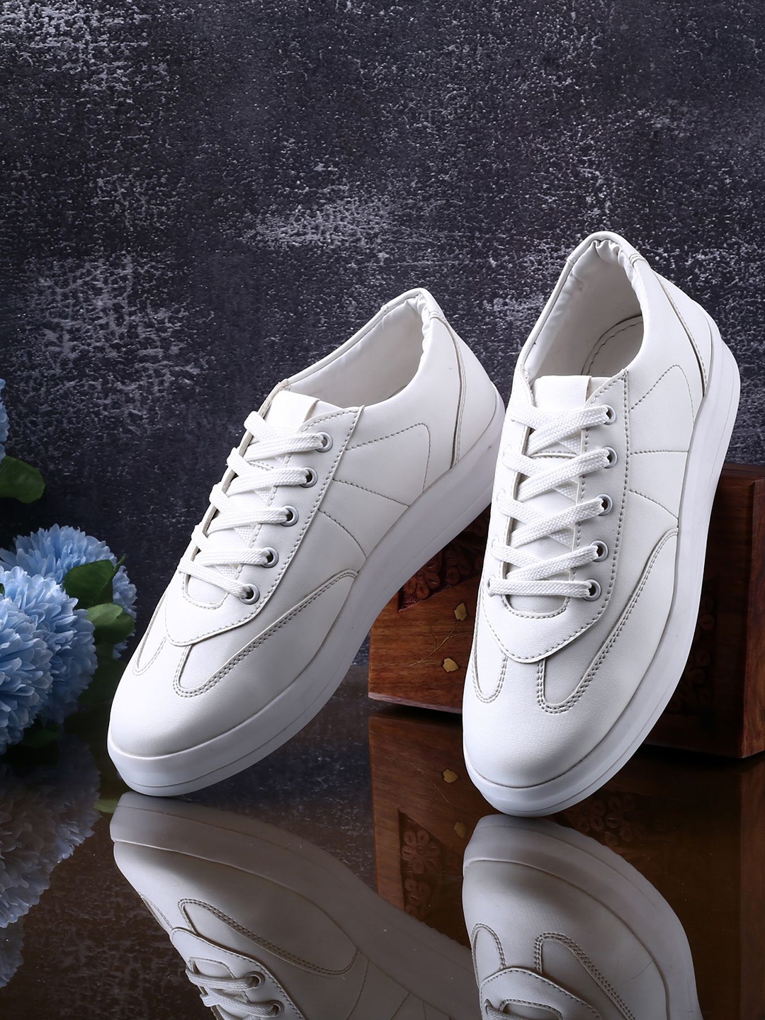

riffway Women Colourblocked PU Sneakers, White