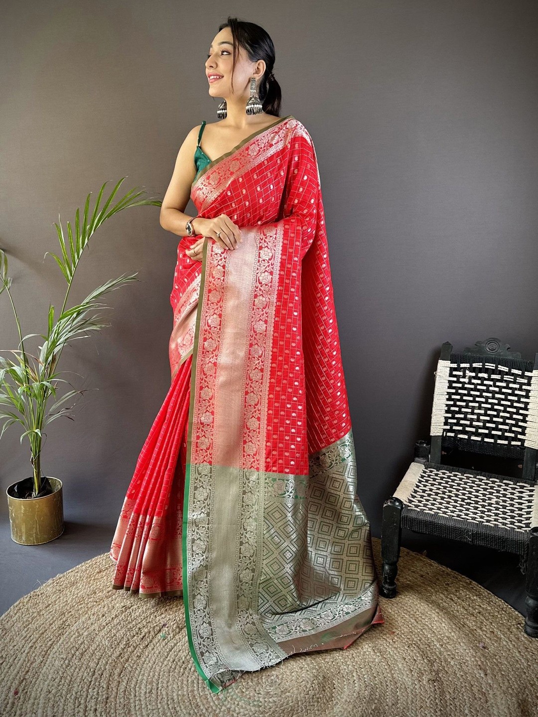 

Panzora Woven Design Zari Silk Blend Saree, Red