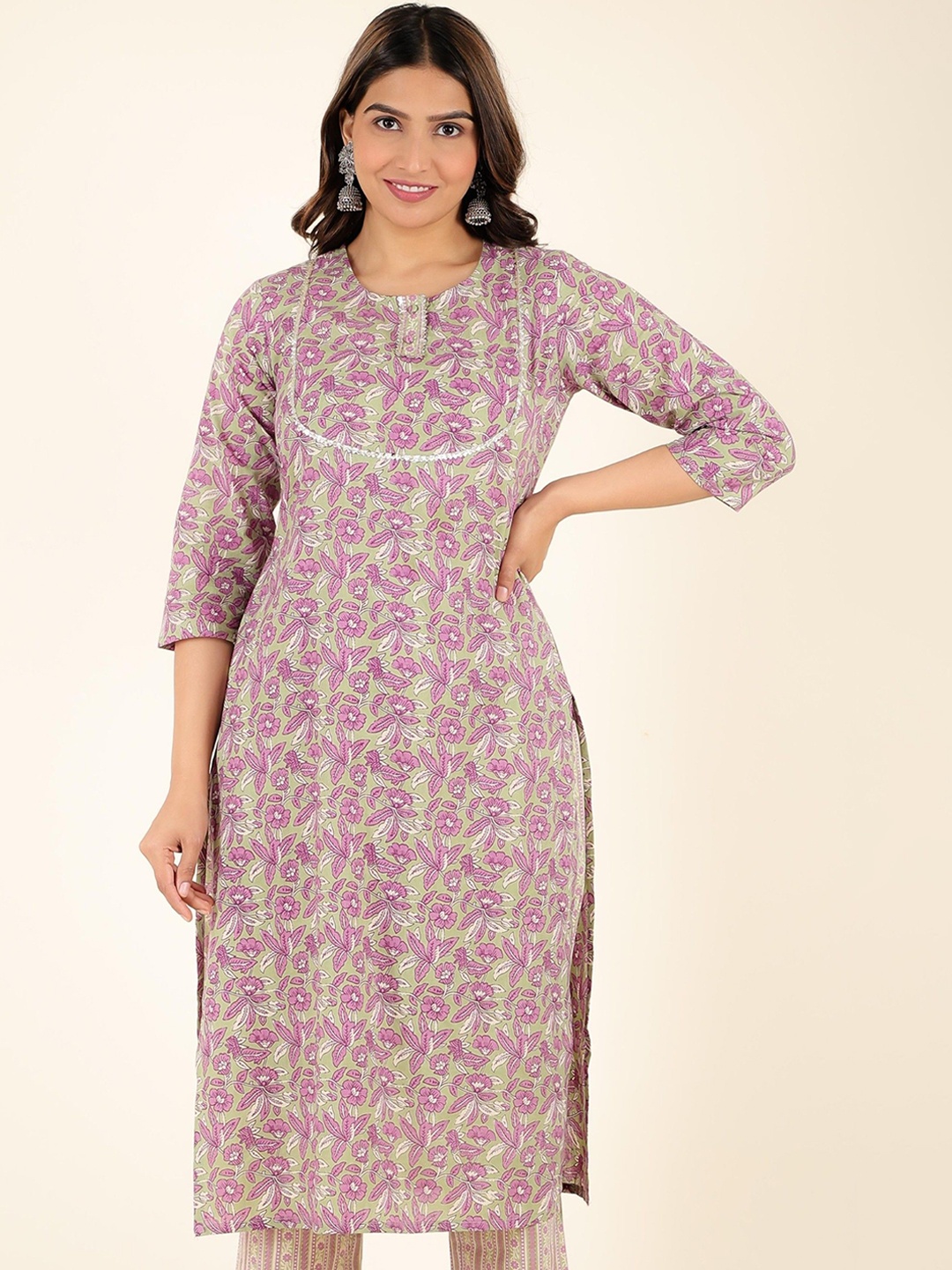 

Aramya Women Floral Printed Kurta, Green