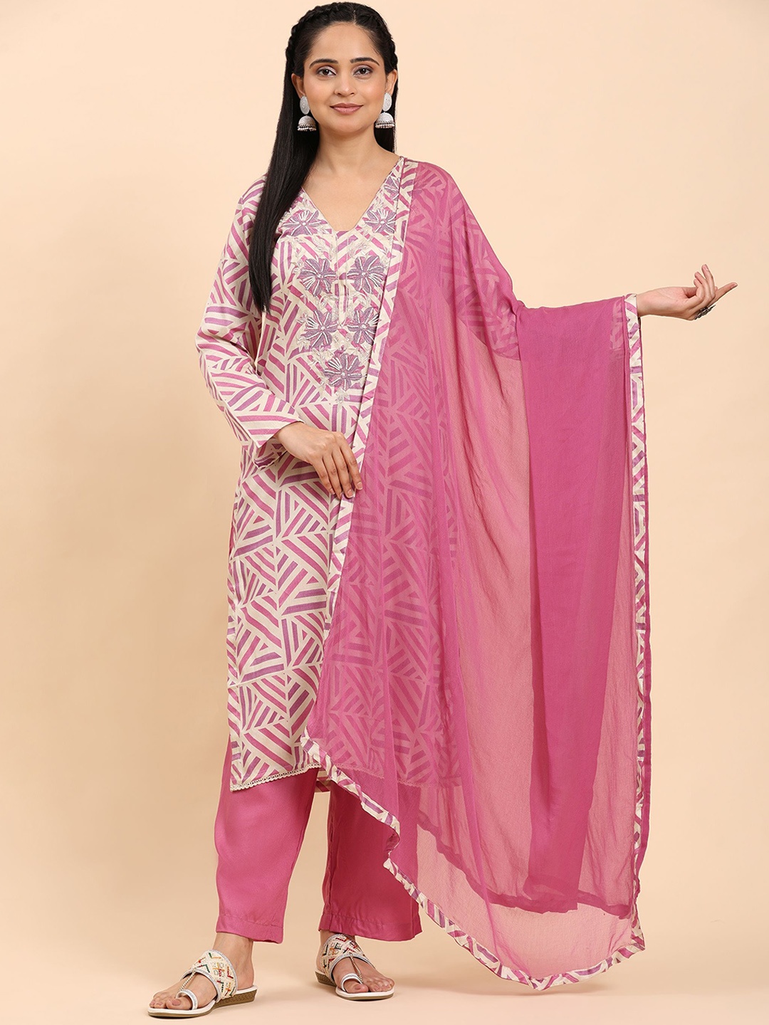 

Mamicha Women Printed Regular Pure Cotton Kurta with Palazzos & With Dupatta, Peach