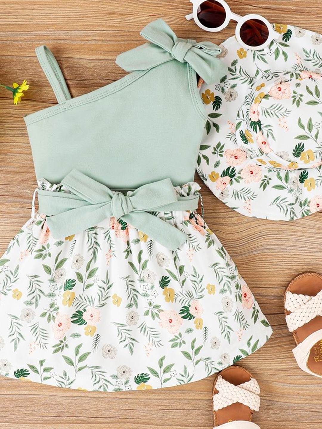 

LULU & SKY Girls Top with Skirt, Green