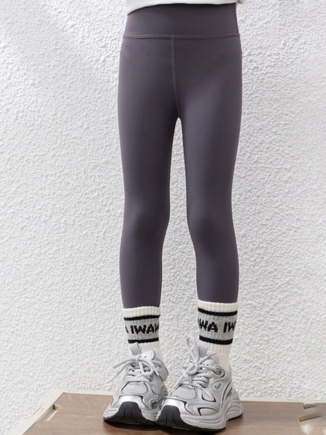 

LULU & SKY Infant Girls Mid-Rise Ankle-Length Leggings, Grey