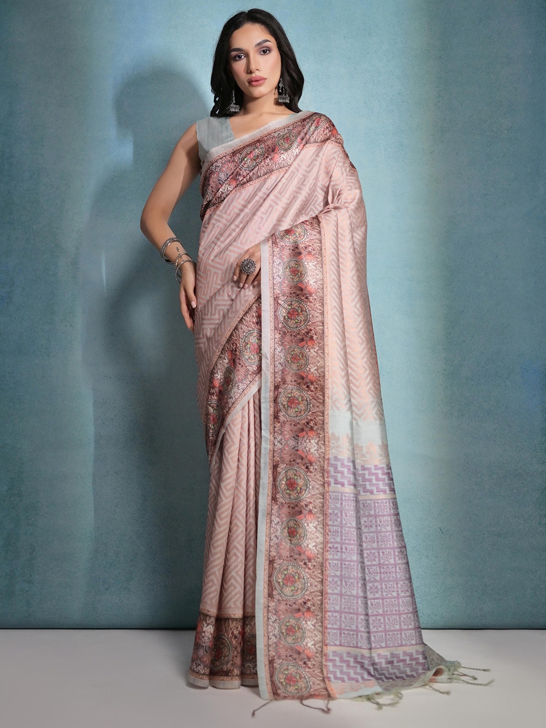 

Divyadham Textiles Woven Design Zari Pure Silk Handloom Banarasi Saree, Beige