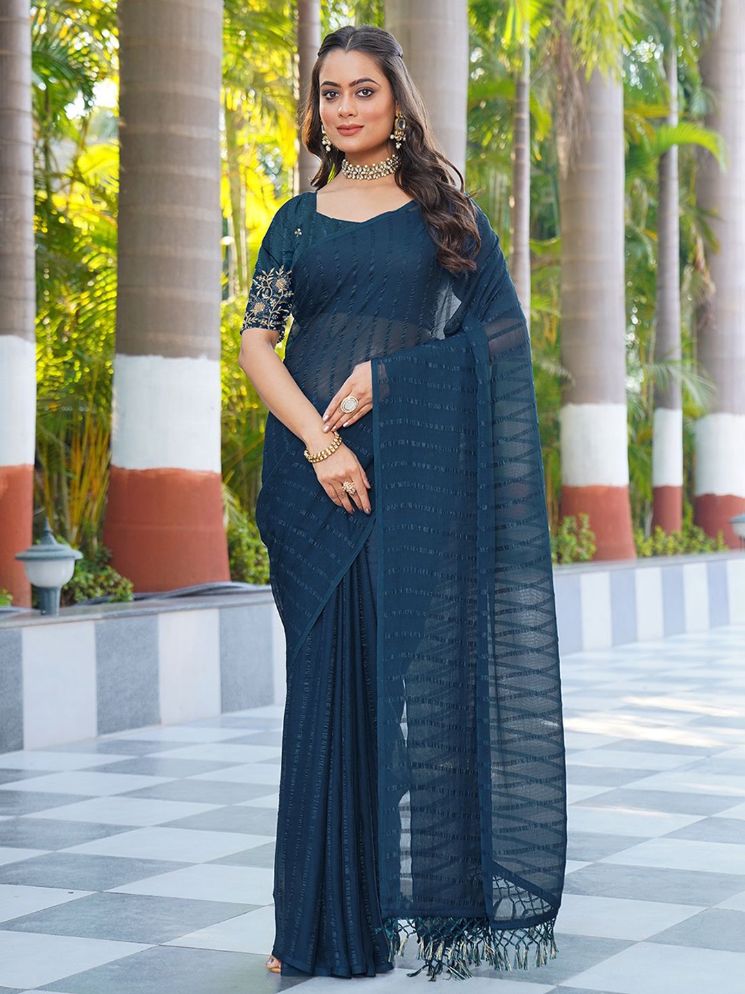

A.V.M. SILK MILLS Striped Pure Chiffon Saree, Metallic