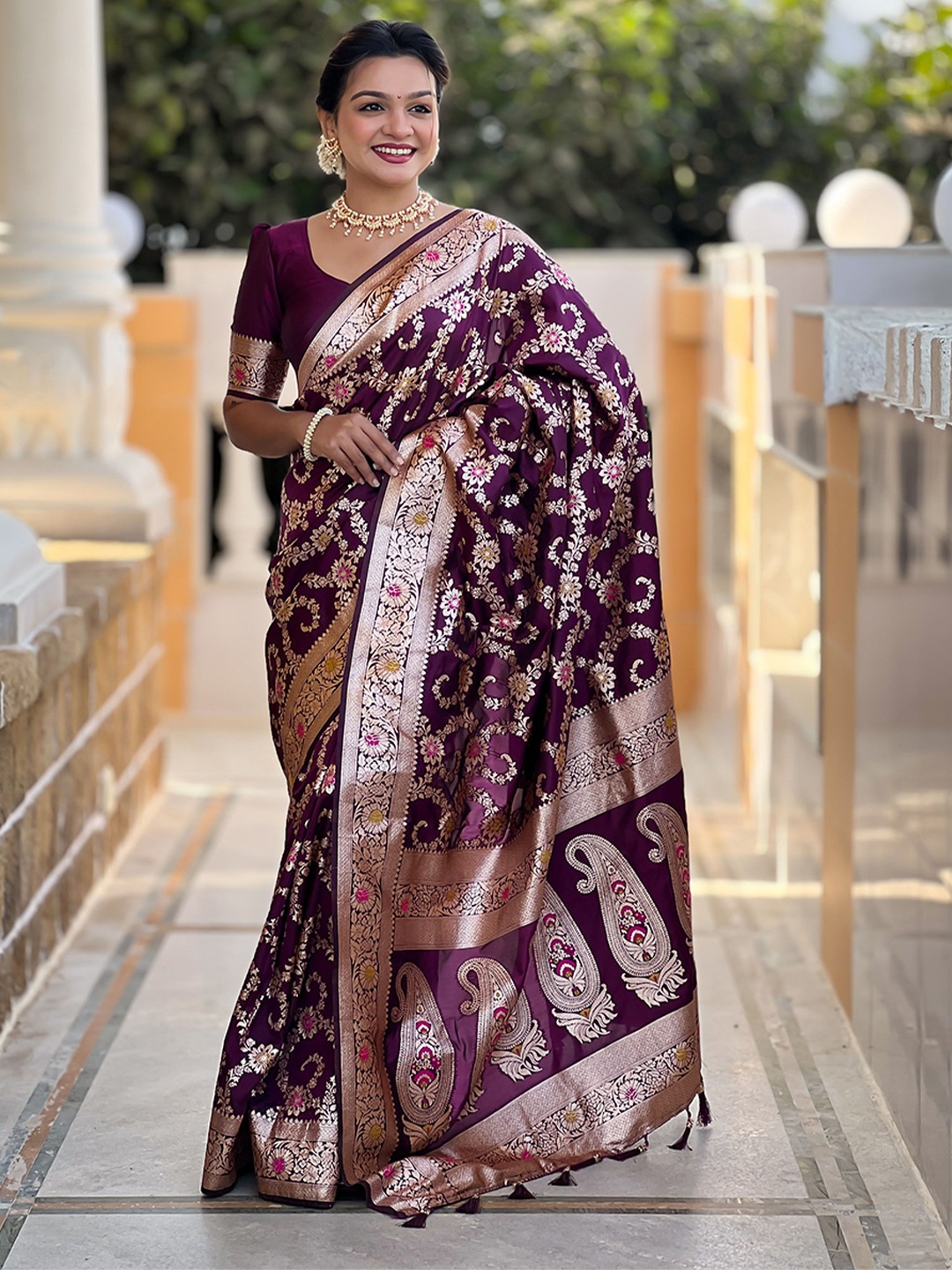 

Ekta Textiles Woven Design Zari Pure Silk Banarasi Saree, Burgundy