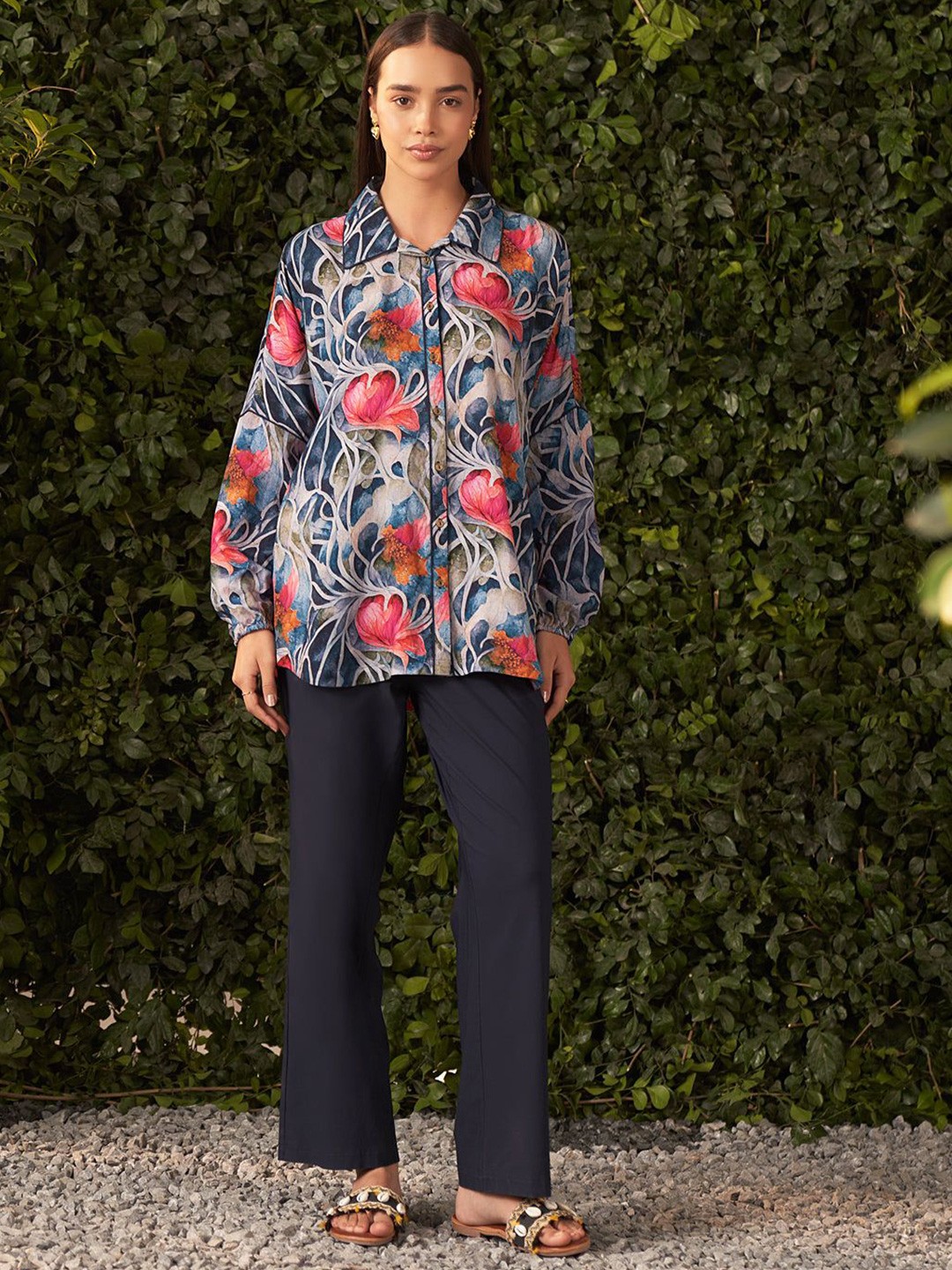 

Lakshita Women Relaxed Floral Opaque Printed Casual Shirt, Navy blue