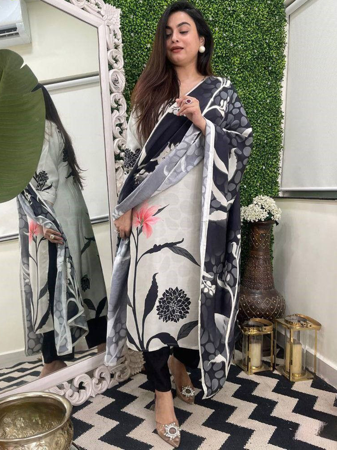 

KALINI Women Floral Printed Regular Thread Work Kurta with Trousers & With Dupatta, White