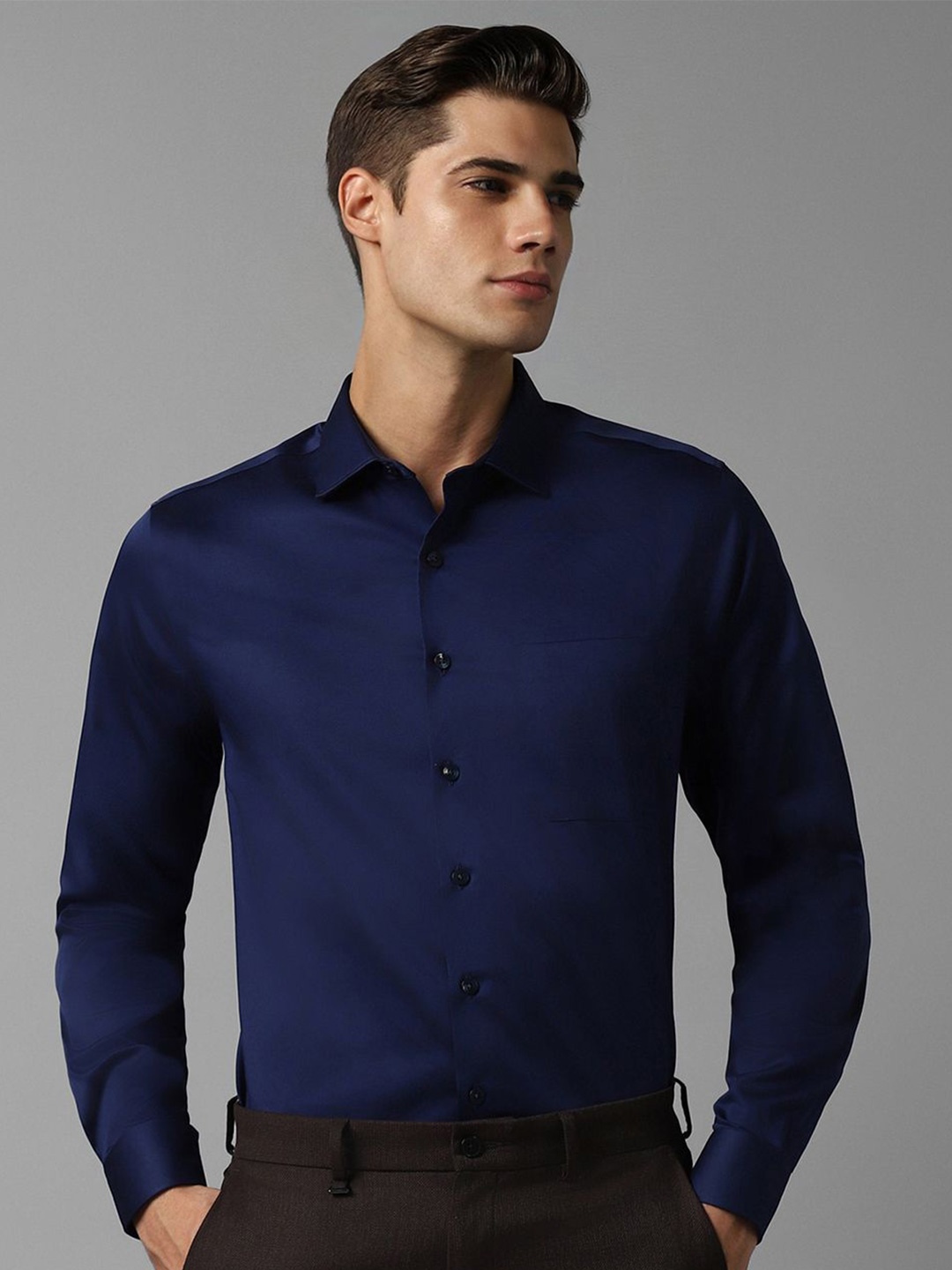 

Louis Philippe Men Slim Fit Opaque Formal Shirt, Navy blue