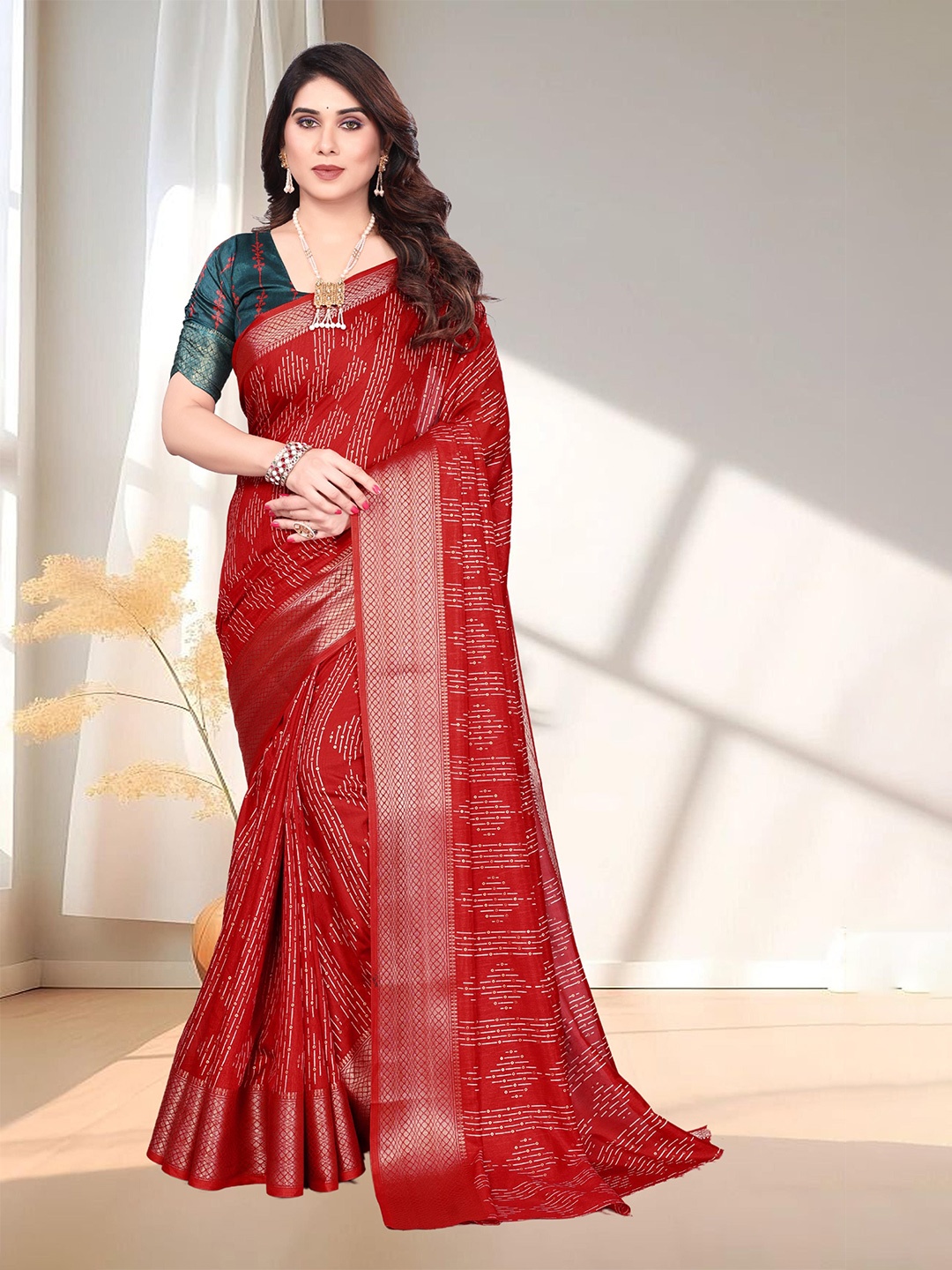 

SUPERLAXMI Zari Silk Blend Saree, Red