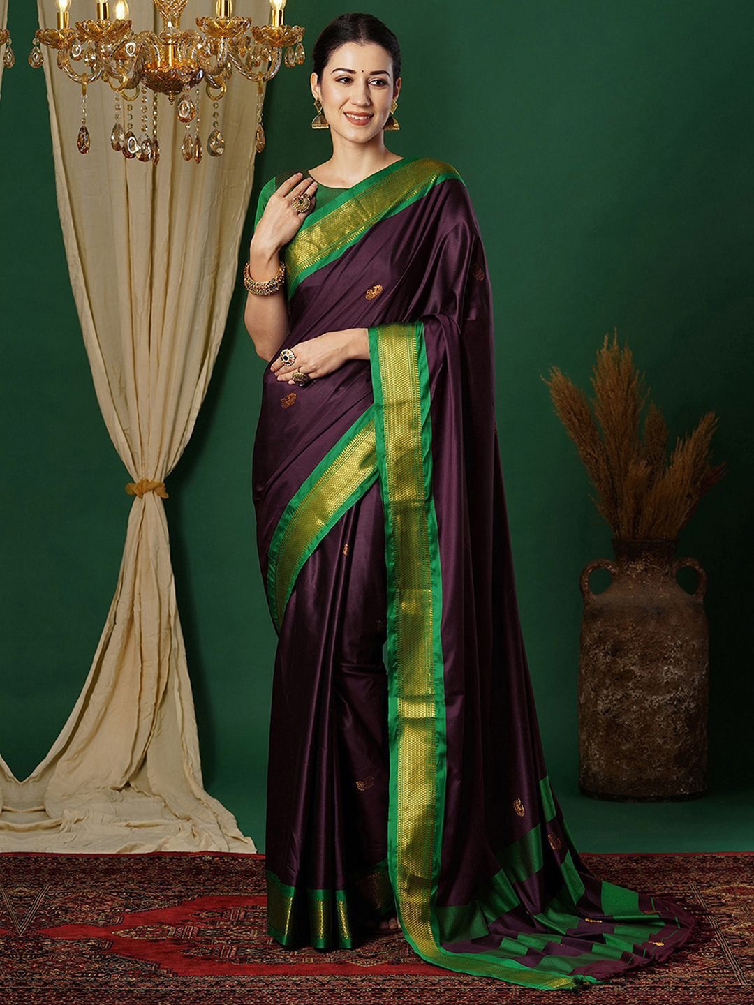 

DIVASTRI Ethnic Motifs Zari Silk Blend Banarasi Saree, Purple