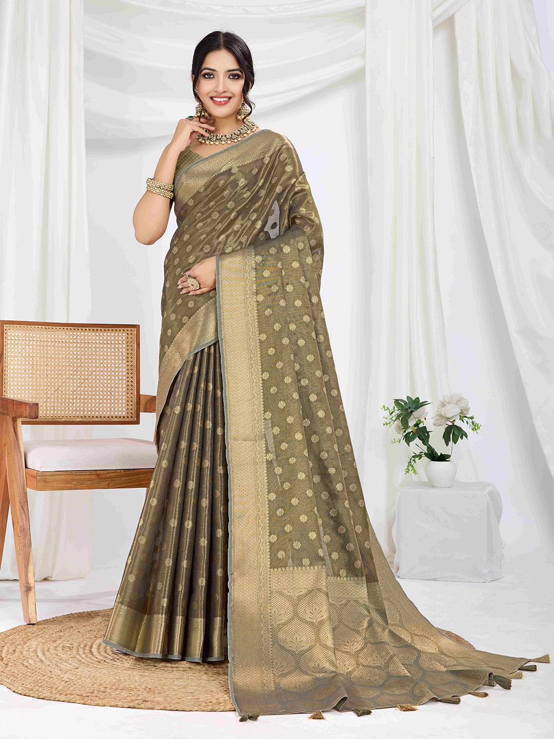 

TASRIKA Woven Design Zari Tissue Banarasi Saree, Black
