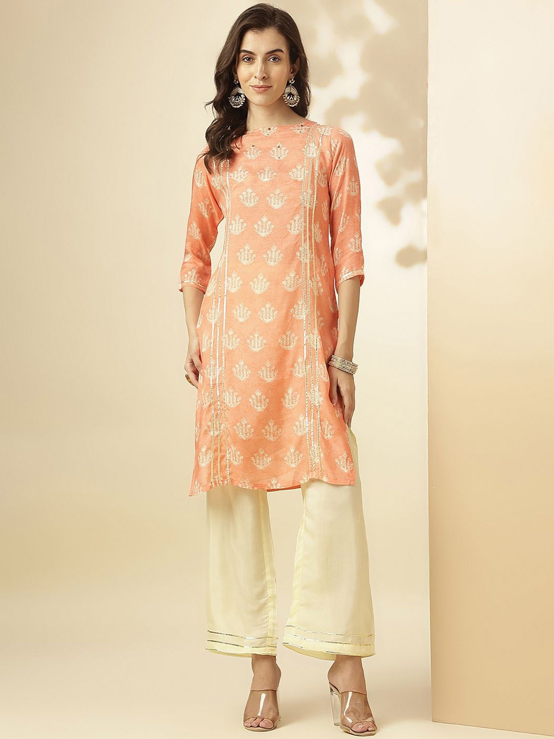 

DIVASTRI Women Floral Printed Regular Kurta with Trousers, Orange