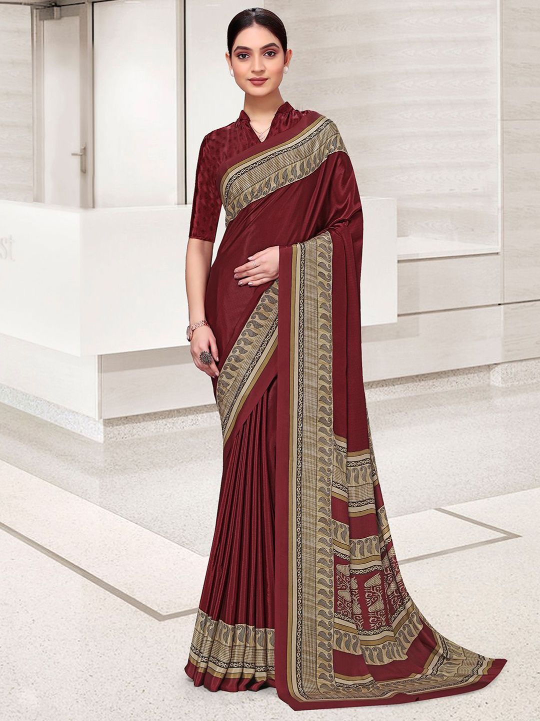 

DIVASTRI Pure Crepe Saree, Maroon