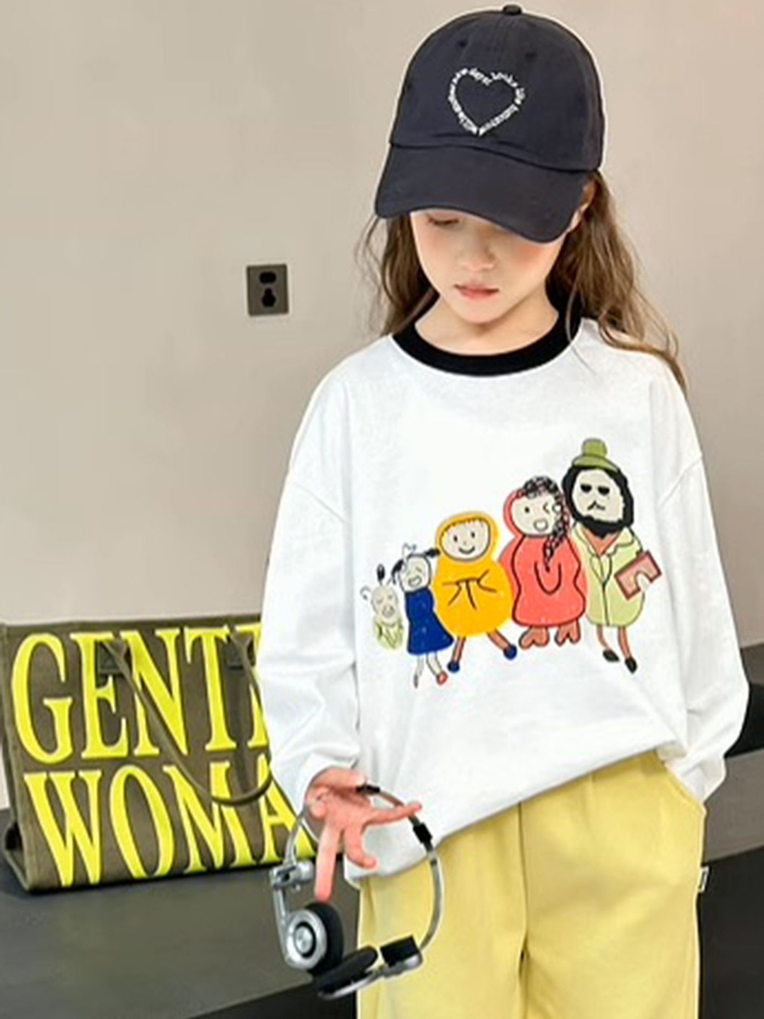 

LULU & SKY Girls Printed Pure Cotton Applique T-shirt, White