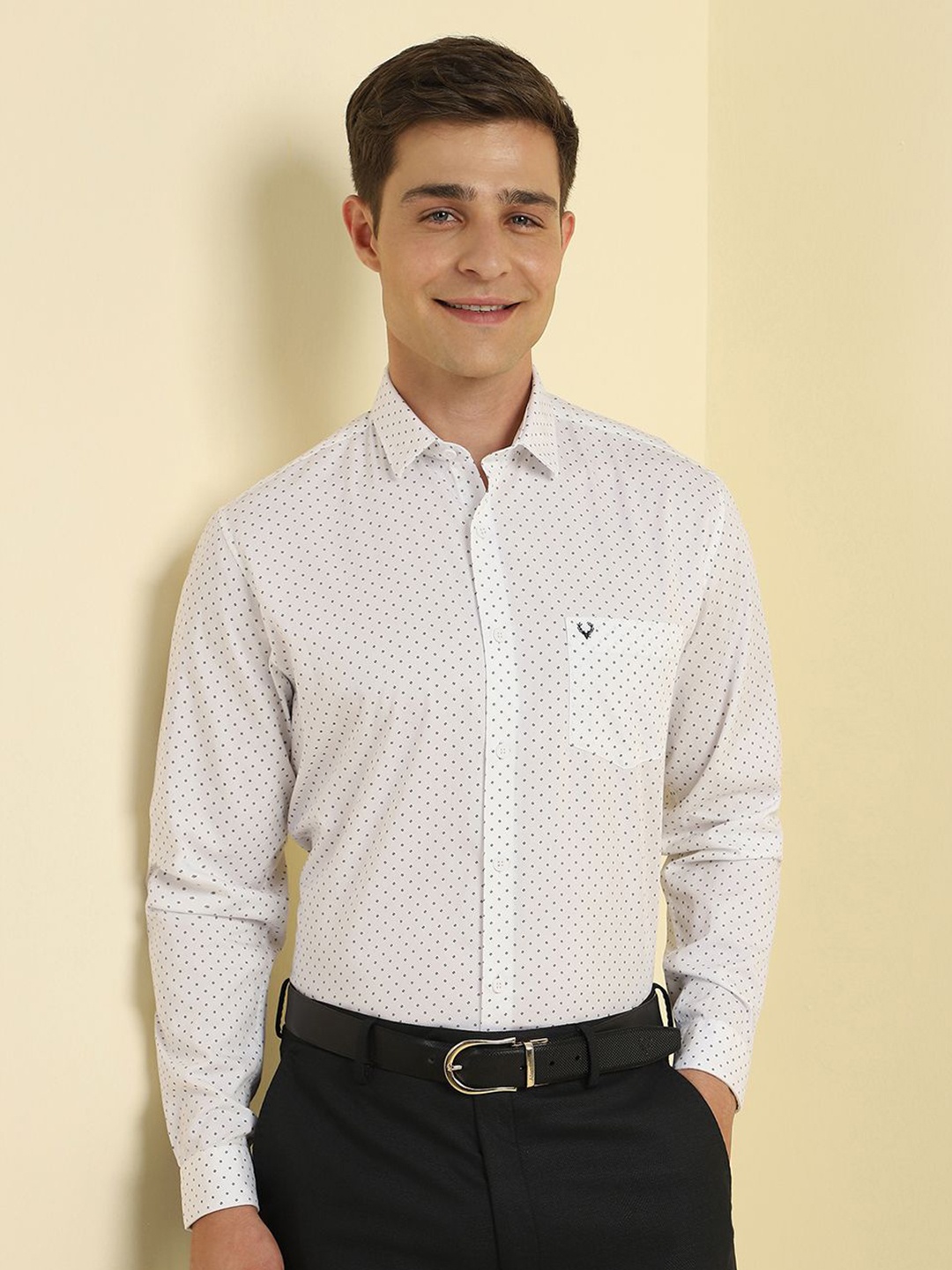 

Allen Solly Men Slim Fit Opaque Printed Formal Shirt, White