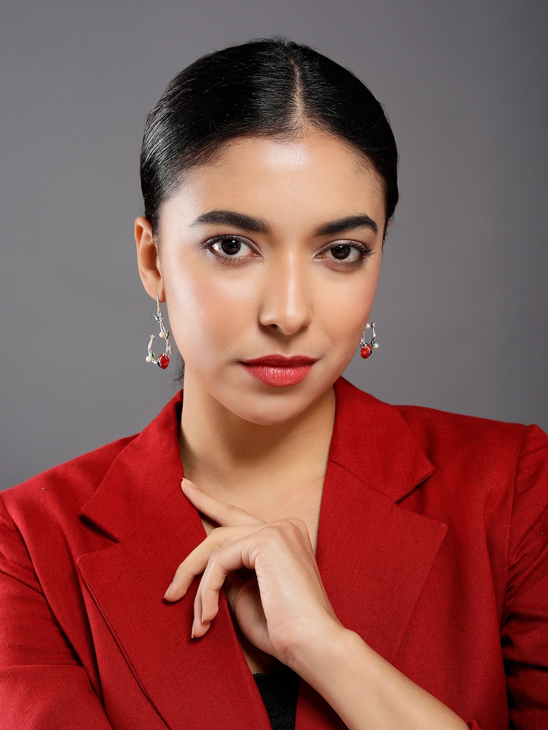 

DIAVO Contemporary Hoop Earrings, Silver