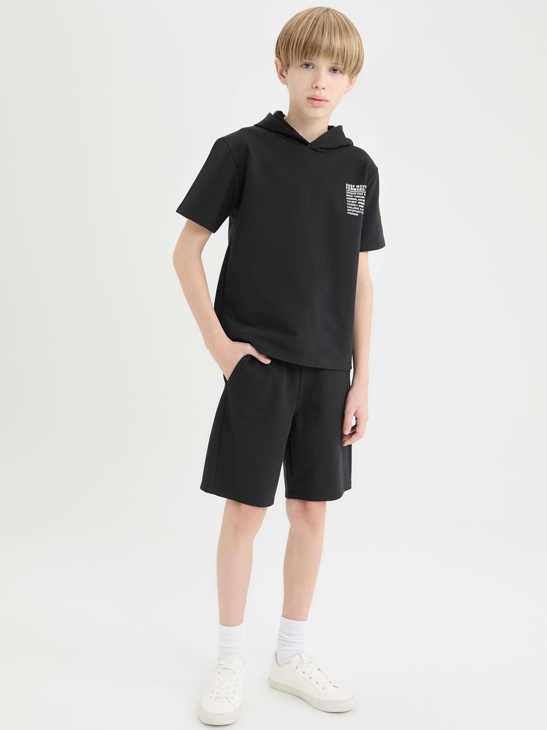 

DeFacto Boys Printed T-shirt with Shorts, Black