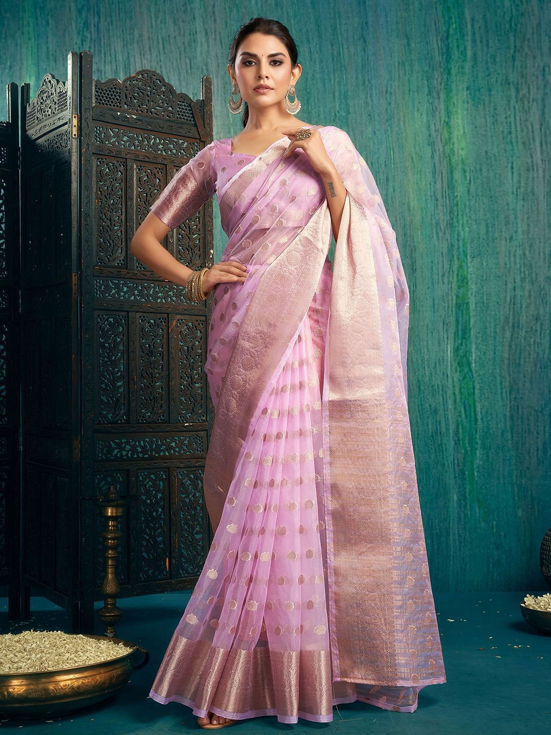 

DIVASTRI Woven Design Zari Organza Banarasi Saree, Pink