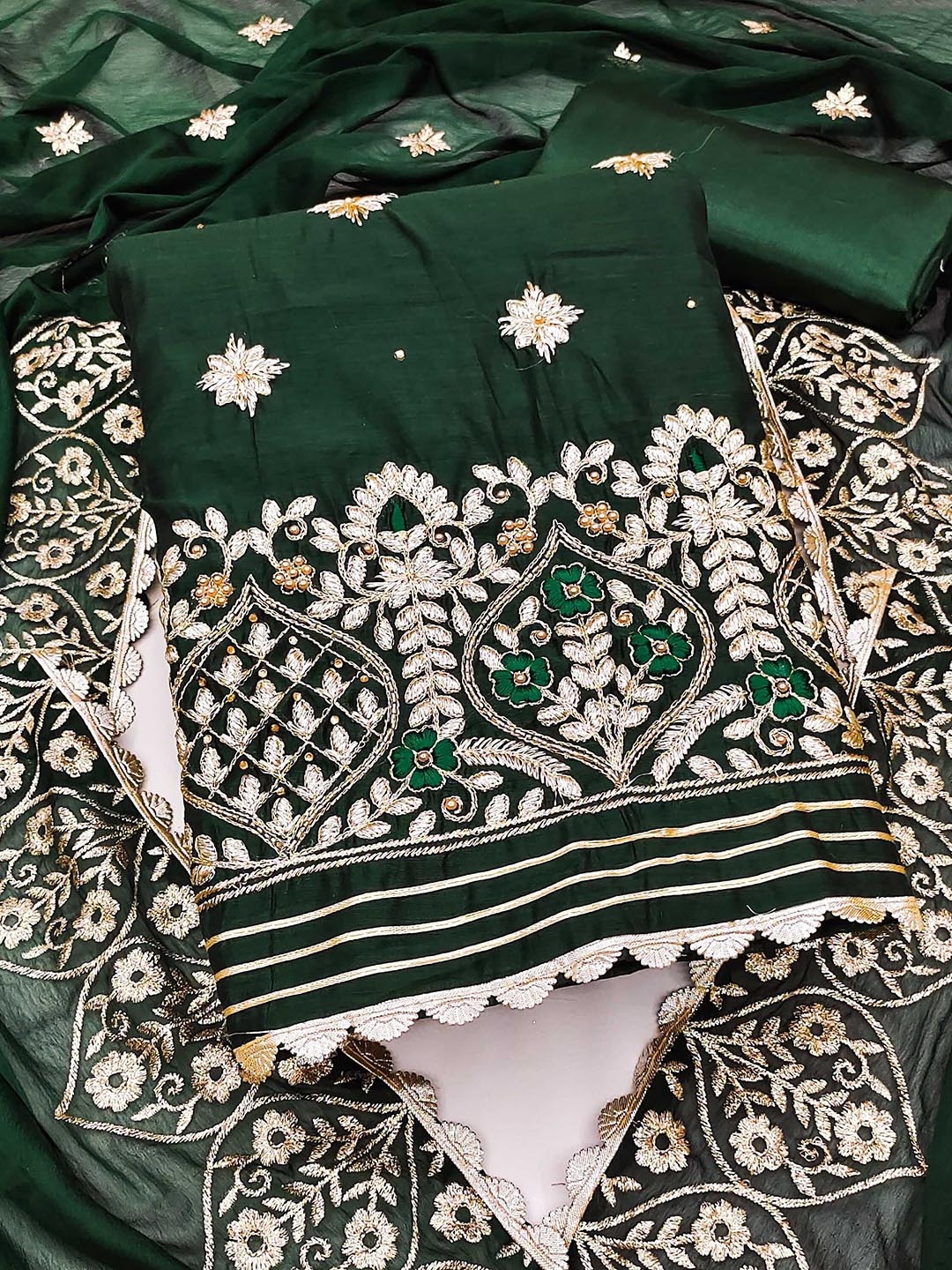 

SAINOOR Embroidered Semi-Stitched Dress Material, Green