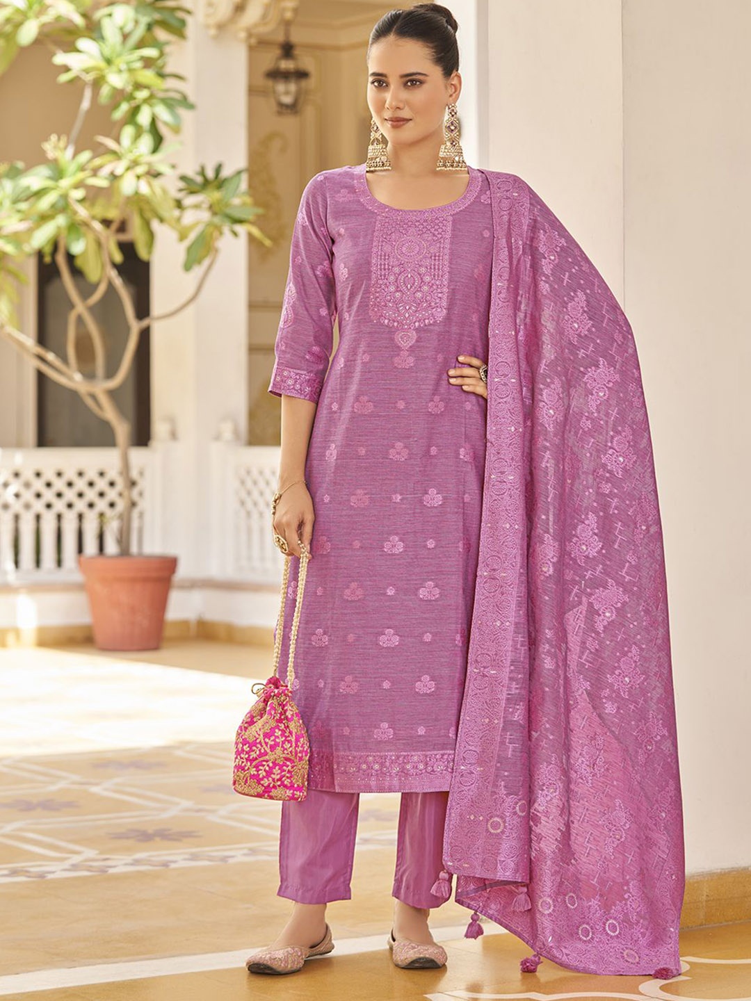 

Fourleaf Women Regular Kurta with Trousers & With Dupatta, Pink