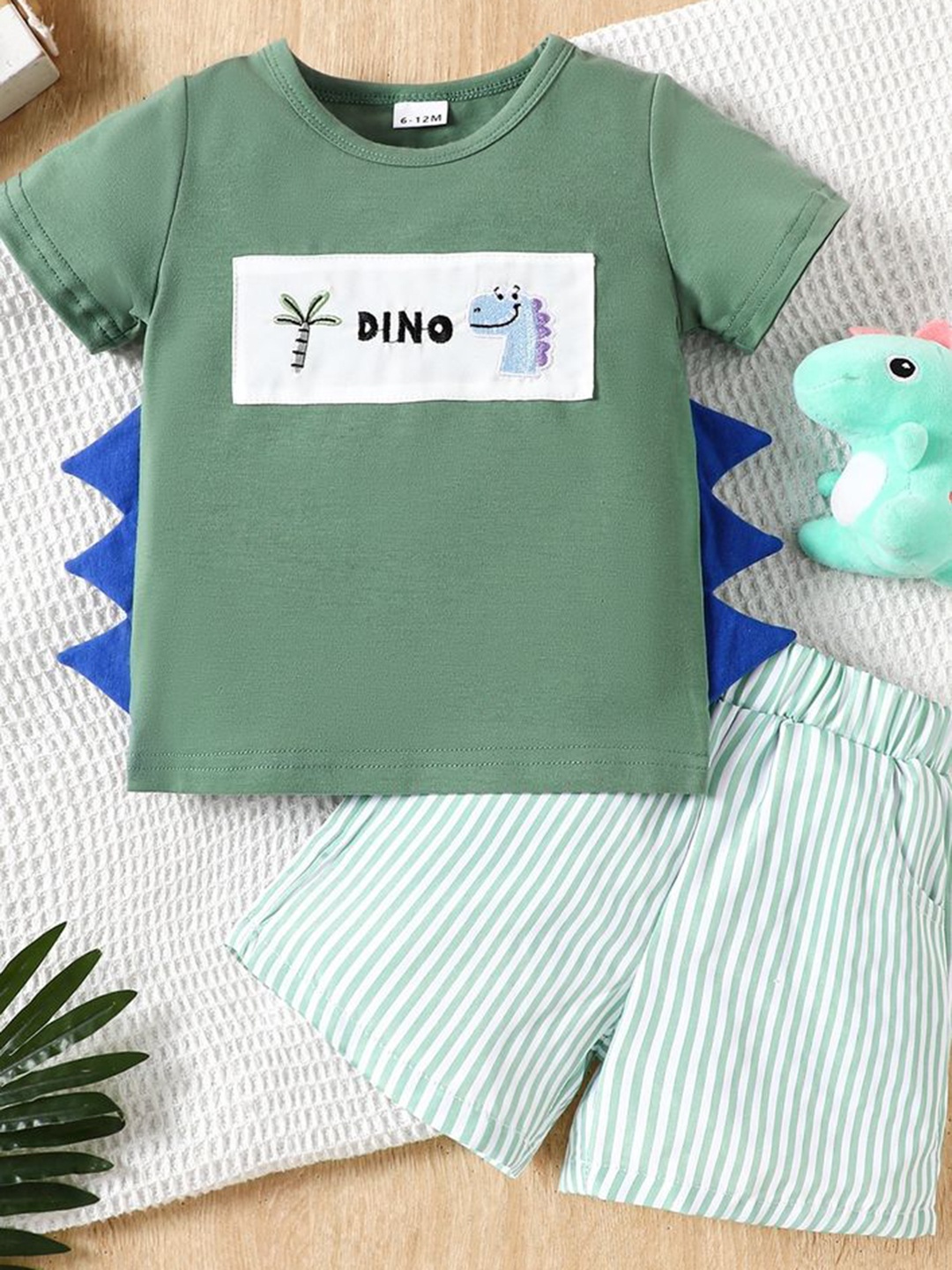 

LULU & SKY Boys Printed Top with Shorts, Green