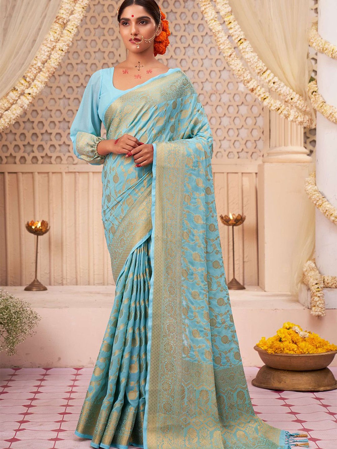 

DEVATITHI Ethnic Motifs Zari Silk Blend Banarasi Saree, Blue