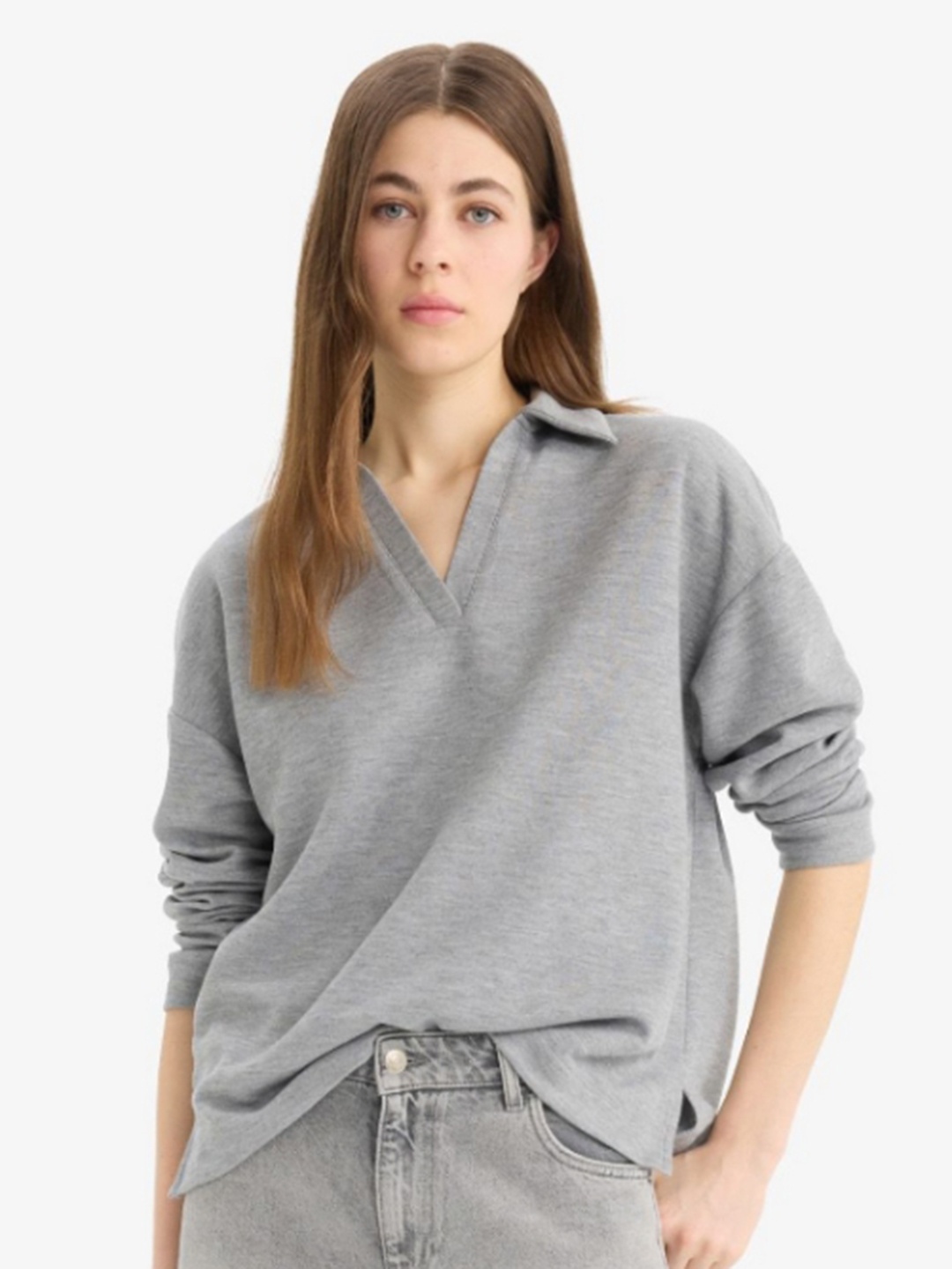 

DeFacto Women V-Neck Pockets T-shirt, Na