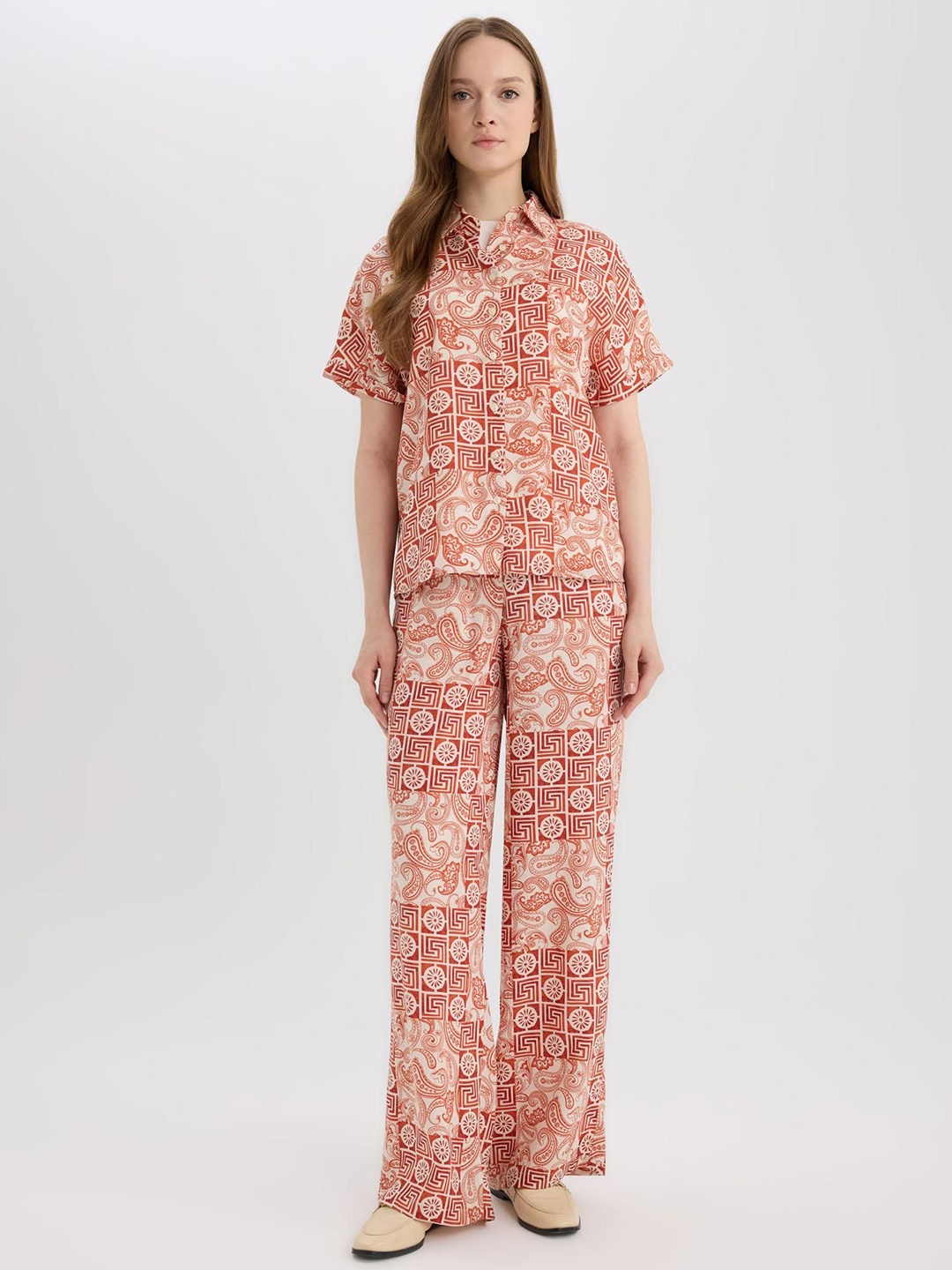 

DeFacto Women Floral Printed Trousers, Na