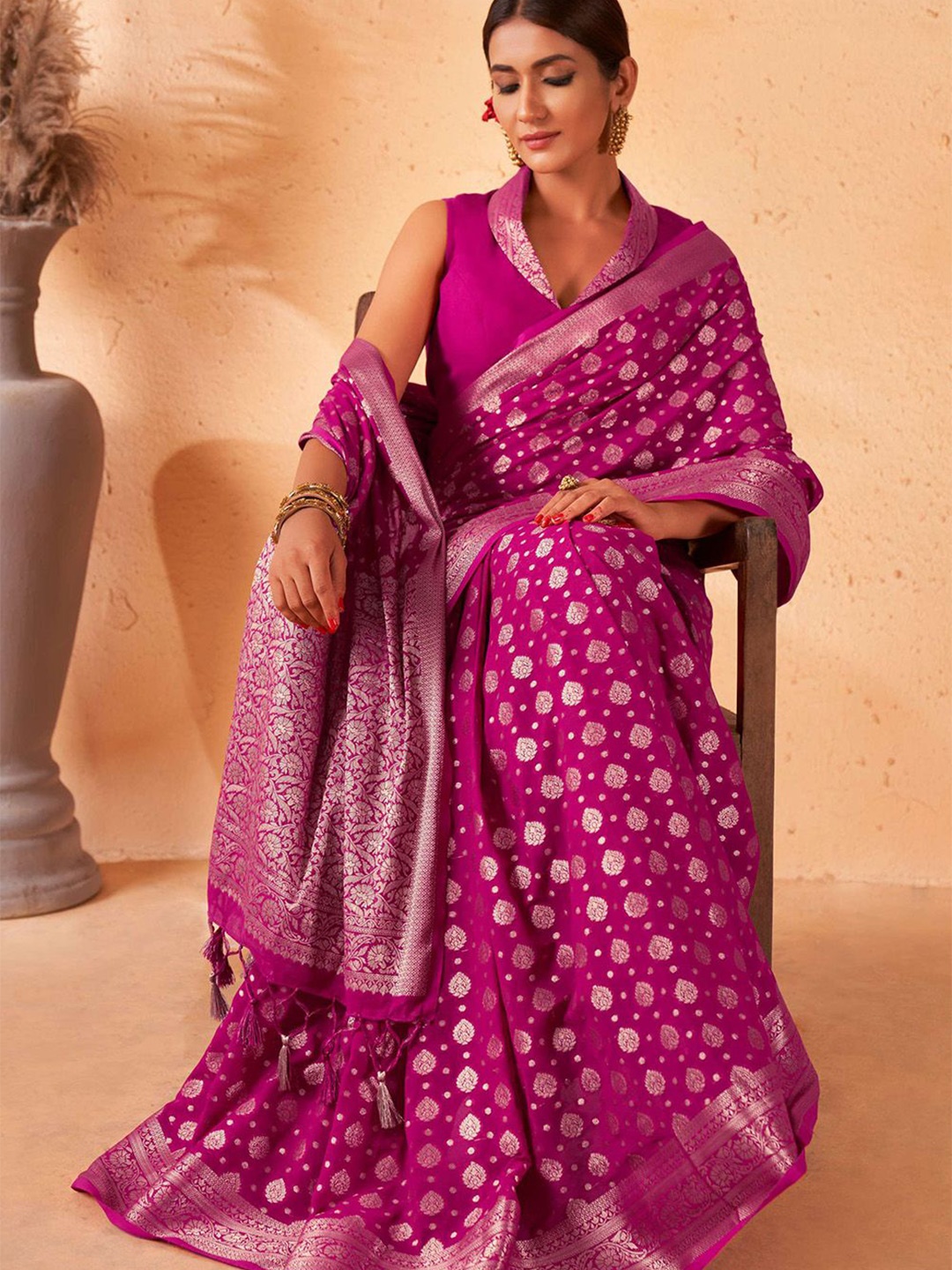 

DEVATITHI Silk Blend Banarasi Saree, Pink