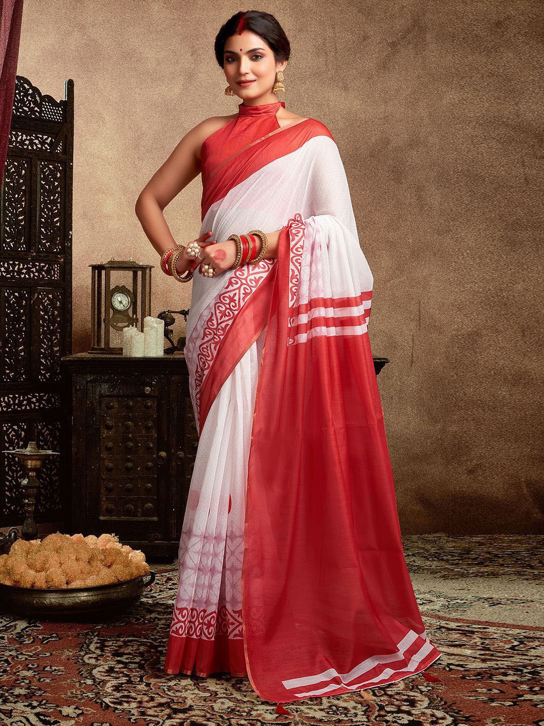 

DIVASTRI Ethnic Motifs Silk Cotton Baluchari Saree, White