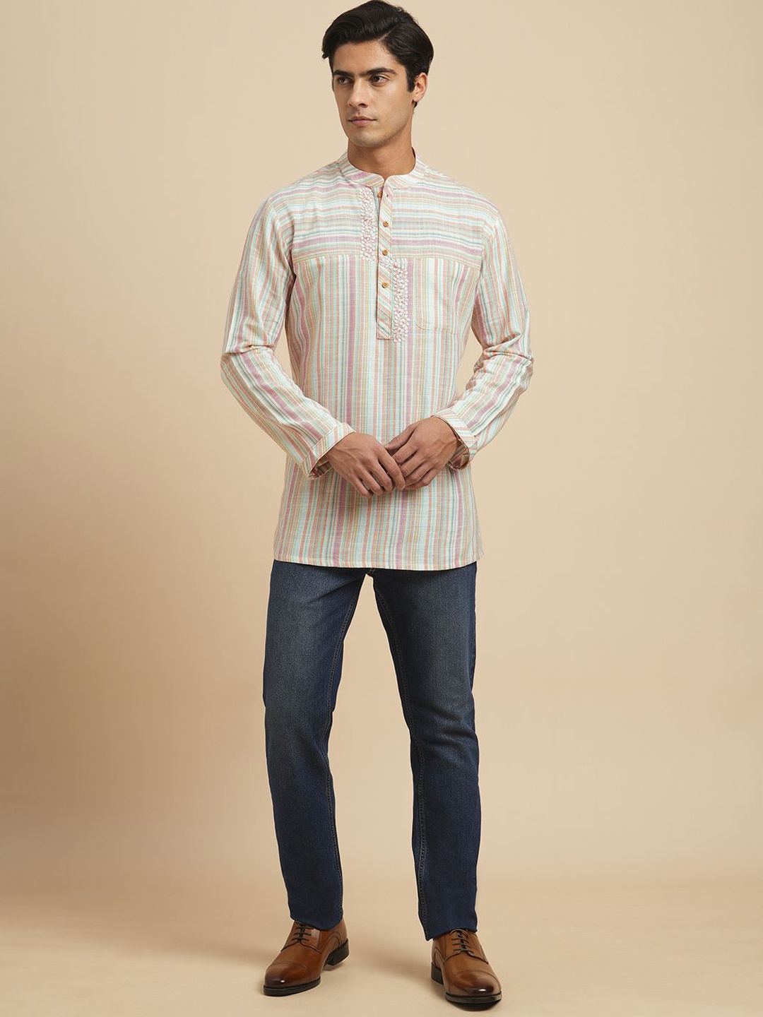 

Arch element Men Striped Thread Work Kurta, Multi