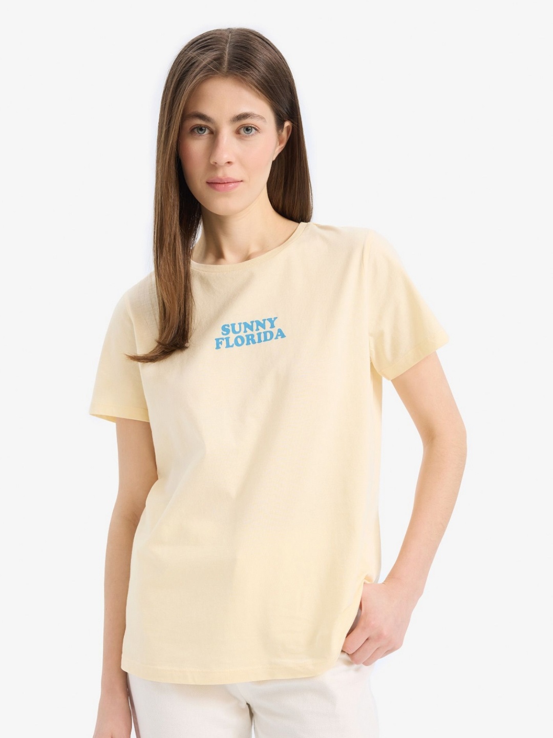 

DeFacto Women Typography Pockets T-shirt, Na