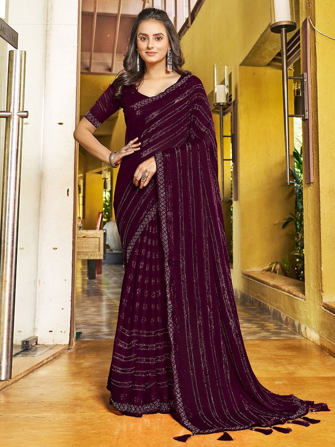 

DIVASTRI Striped Beads and Stones Pure Chiffon Saree, Purple