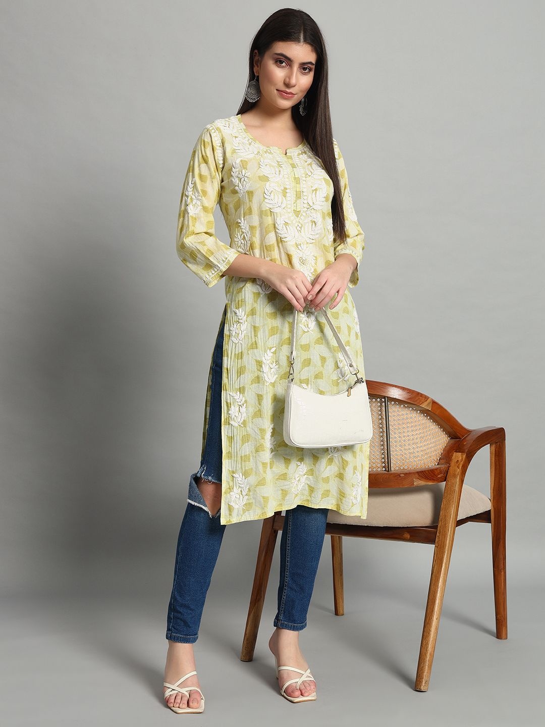 

Fashionable Chikan Handikraft Embroidered Pure Cotton Kurta, Yellow
