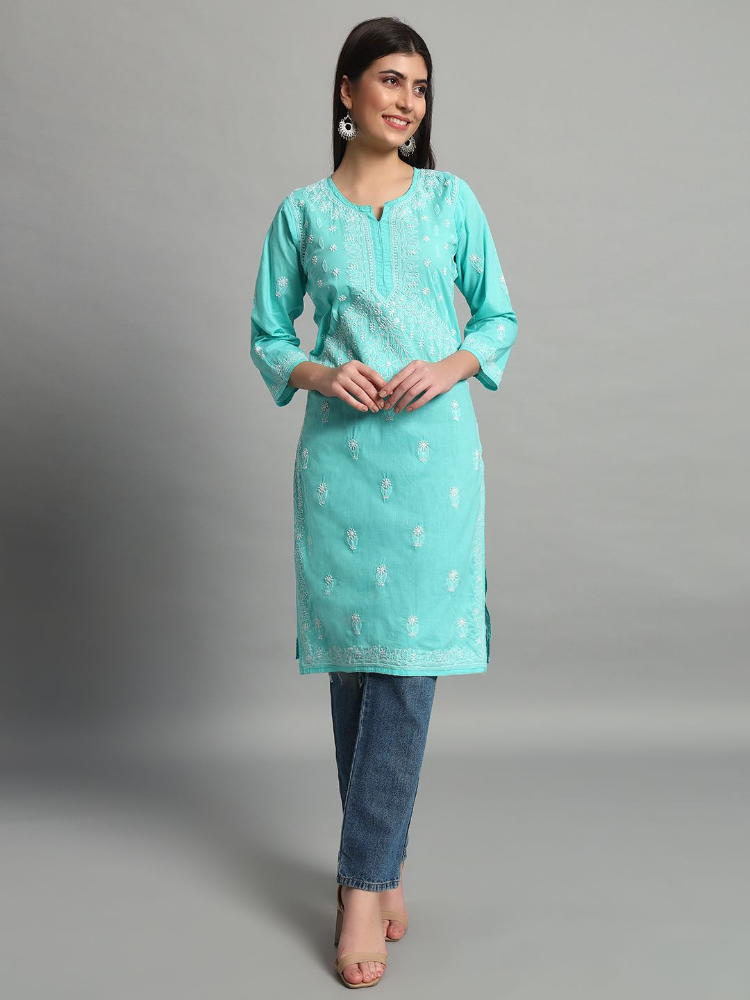 

Fashionable Chikan Handikraftl Embroidered Pure Cotton Kurta, Green