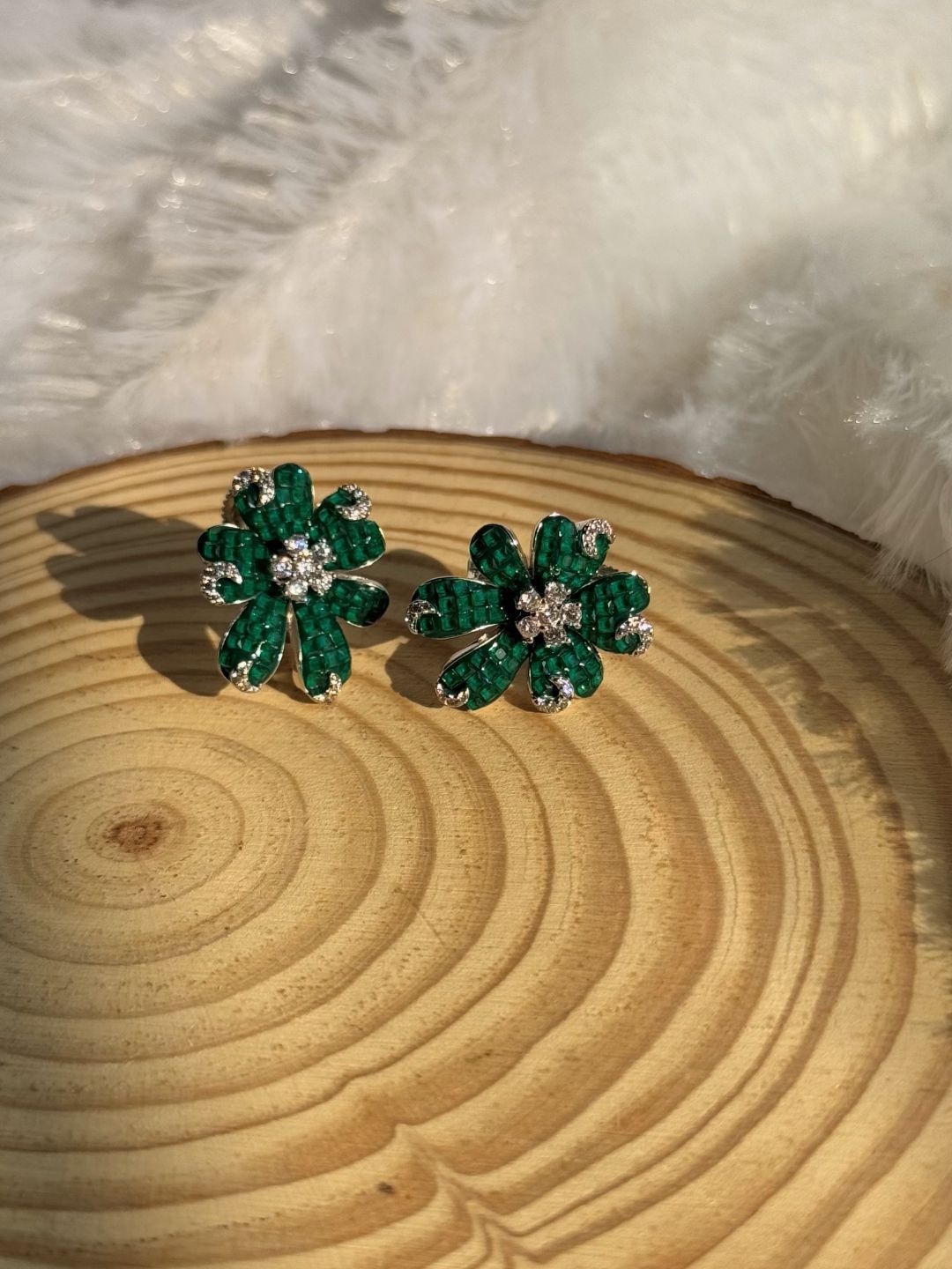 

The Jewellery Tale Contemporary Studs Earrings, Green