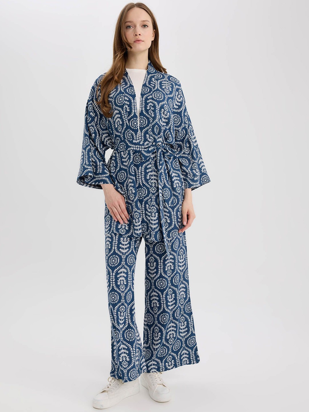 

DeFacto Women Floral Printed Trousers, Na